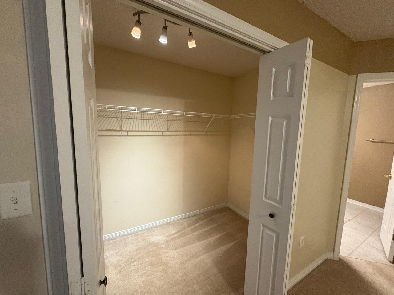 FAIRCHILD ESTATES - Residential Lease