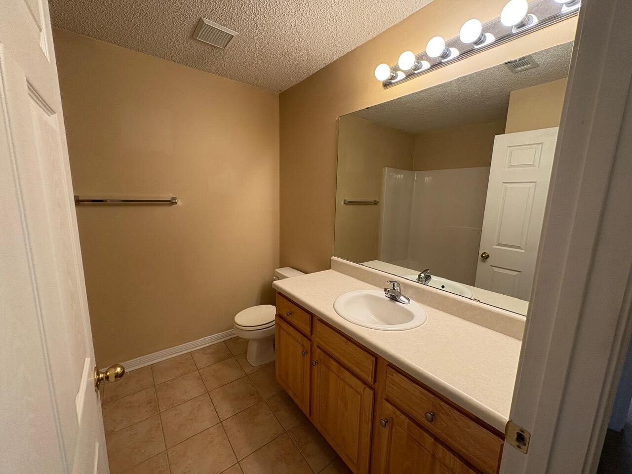 FAIRCHILD ESTATES - Residential Lease