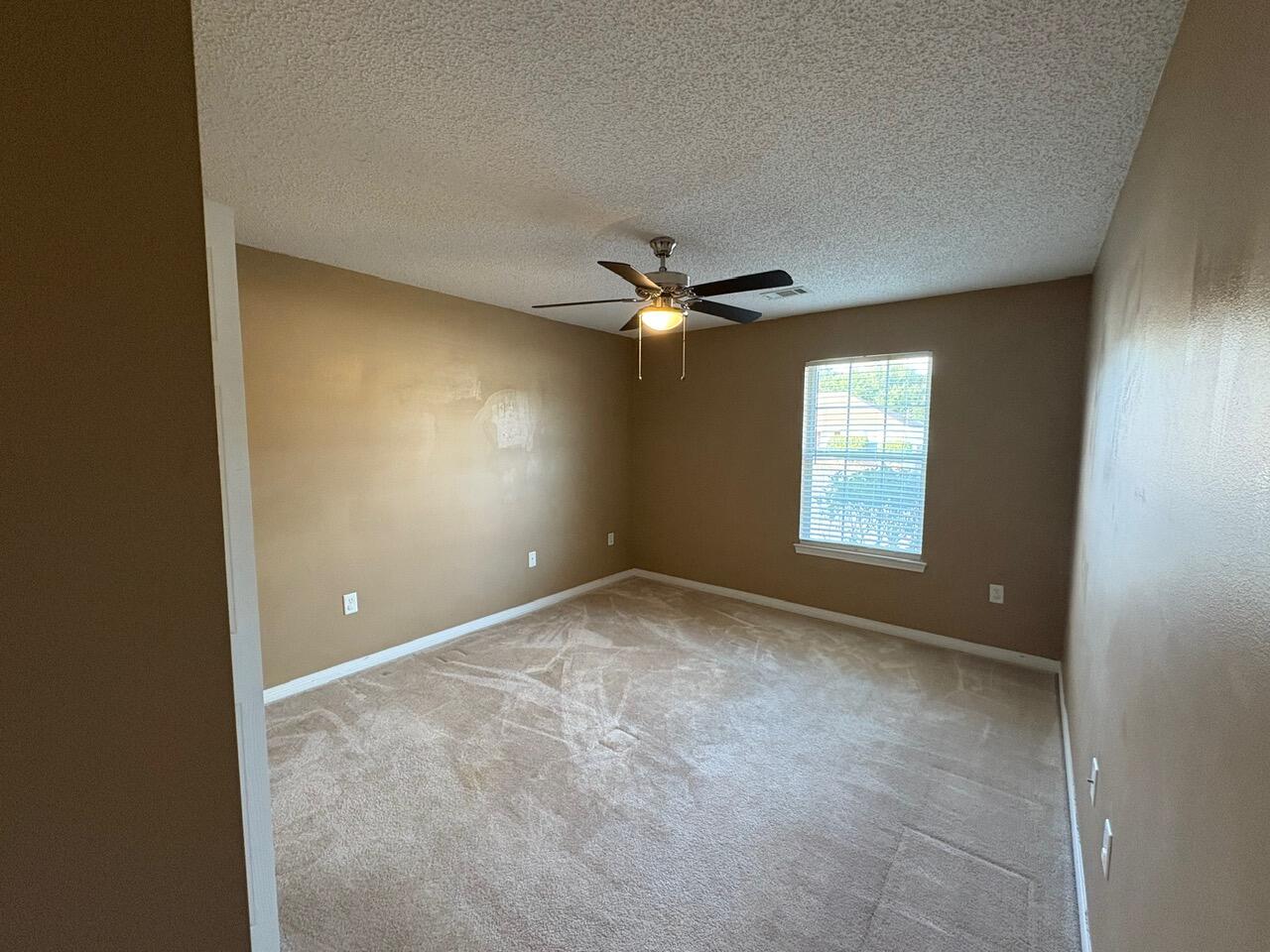 FAIRCHILD ESTATES - Residential Lease