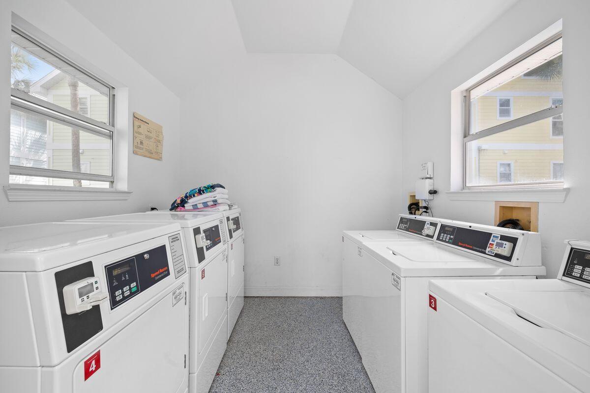 NANTUCKET COTTAGES - Residential