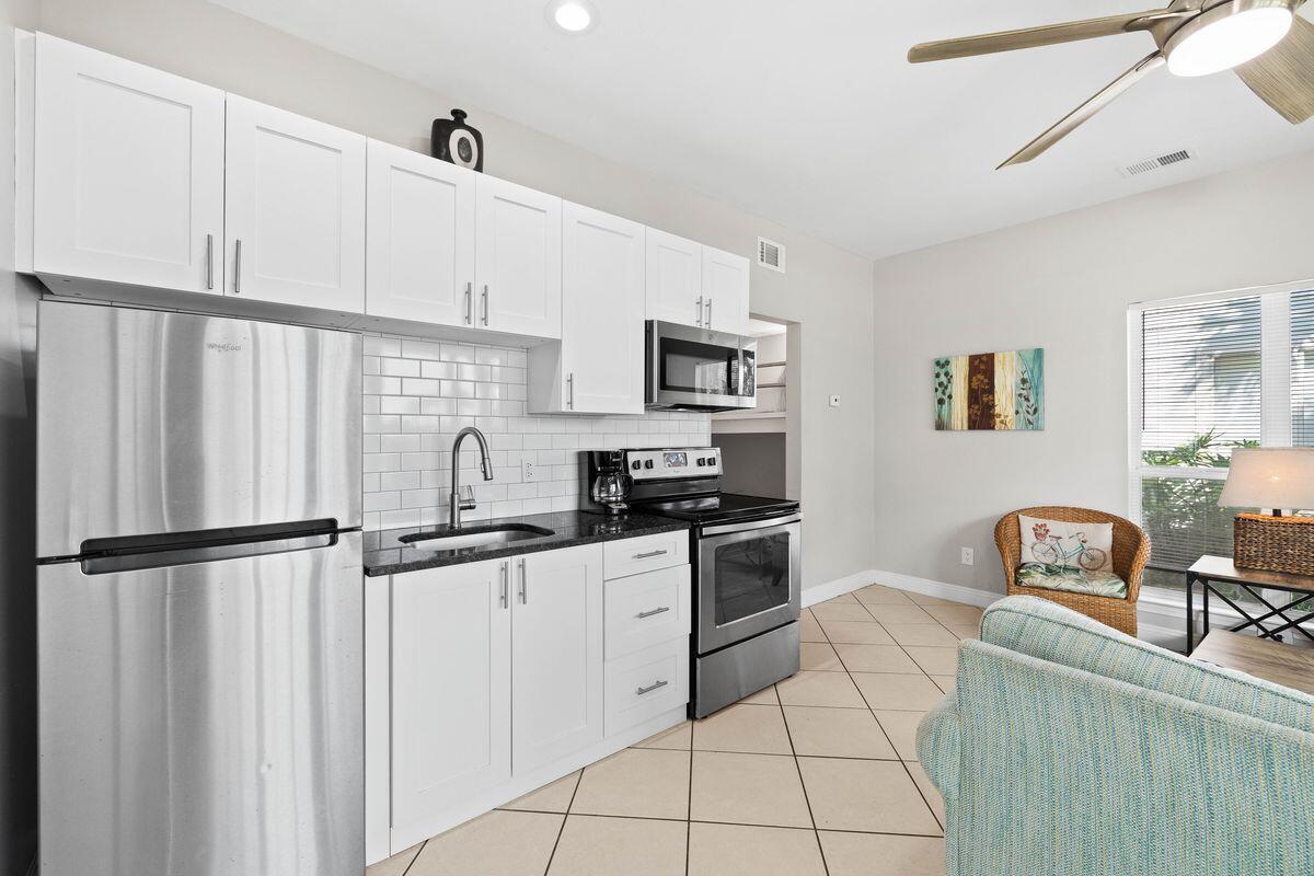 NANTUCKET COTTAGES - Residential