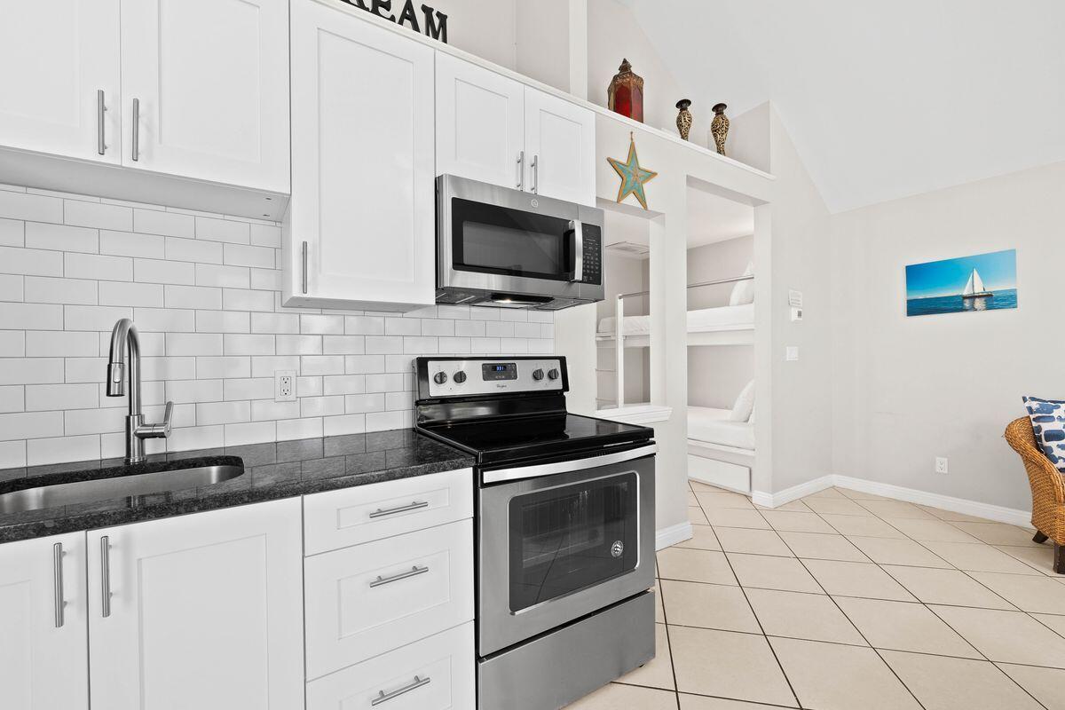 NANTUCKET COTTAGES - Residential