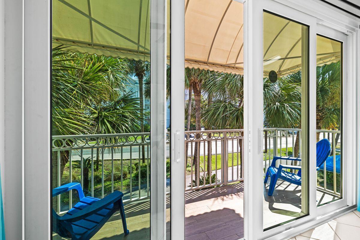 NANTUCKET COTTAGES - Residential