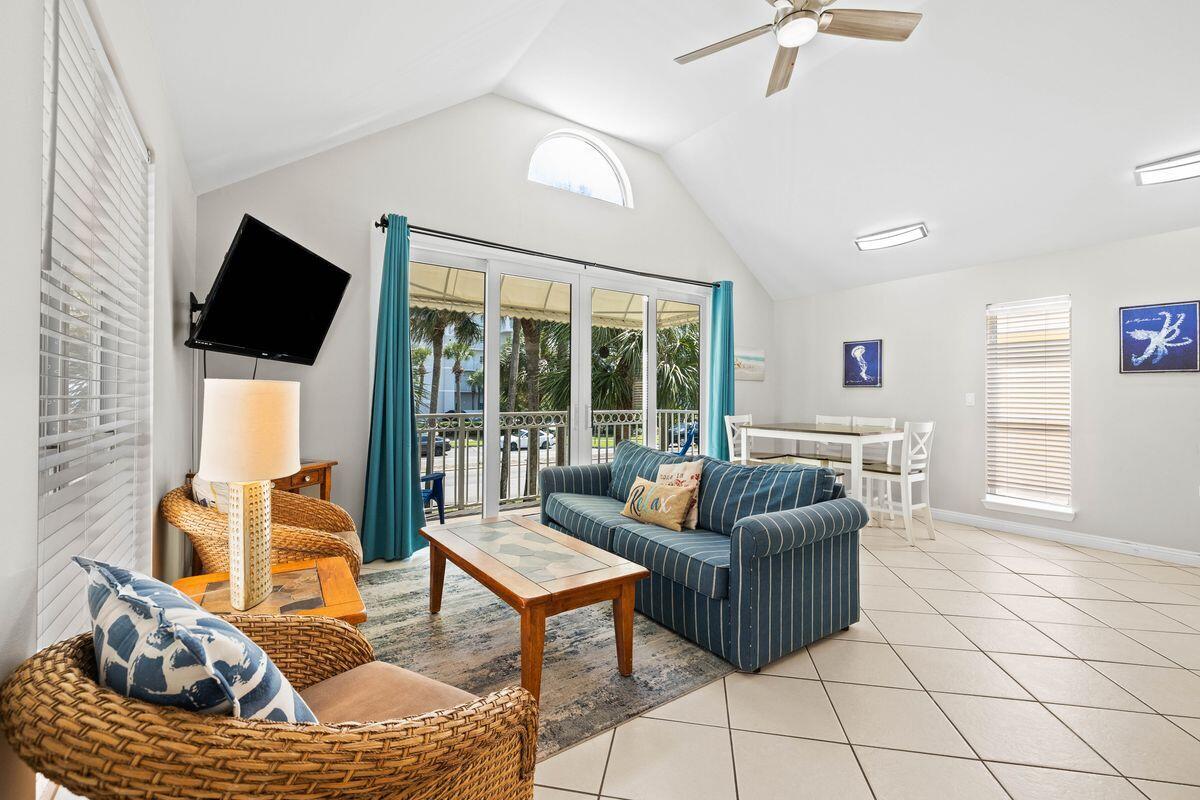 NANTUCKET COTTAGES - Residential