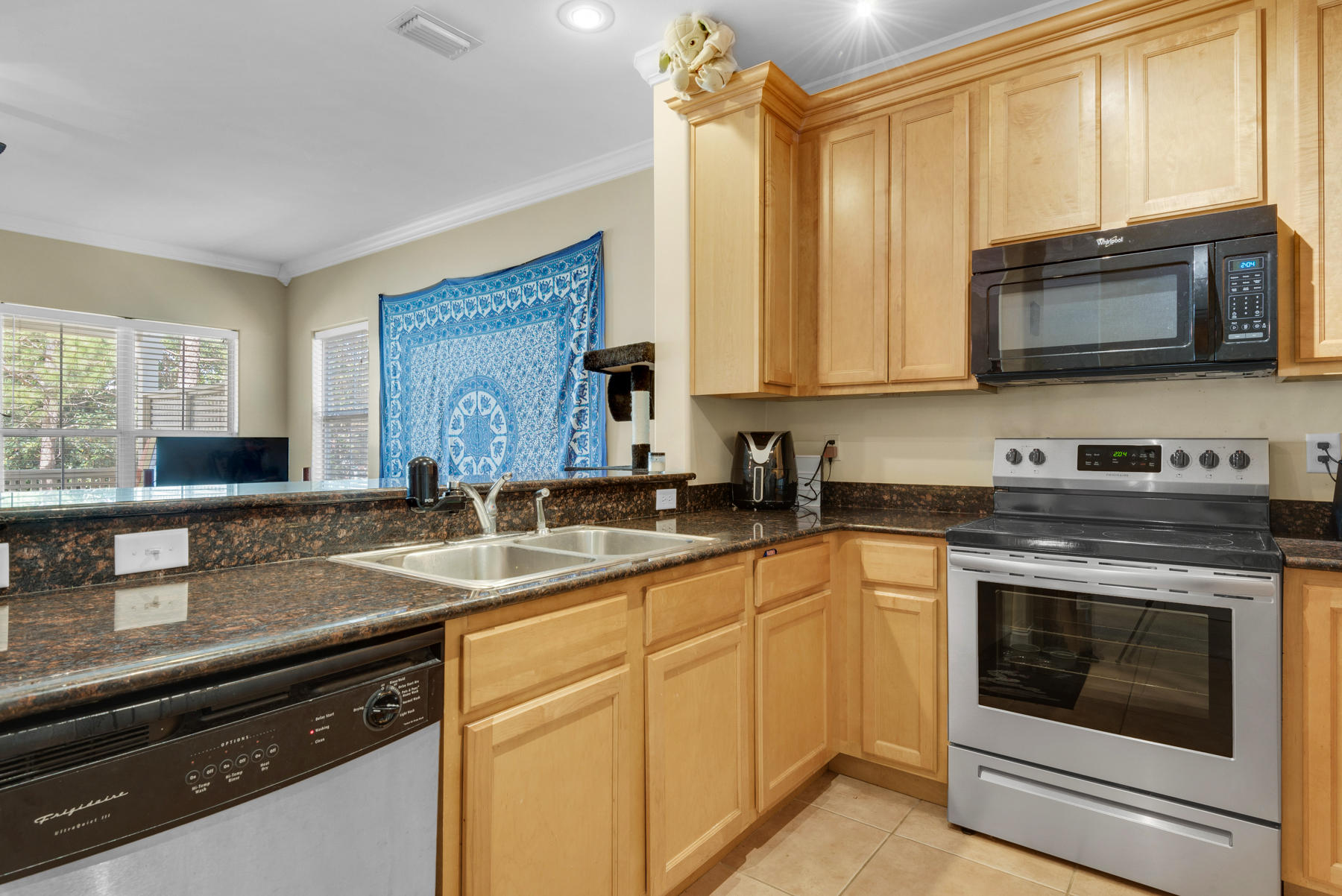 OLD BAY T/H - Residential