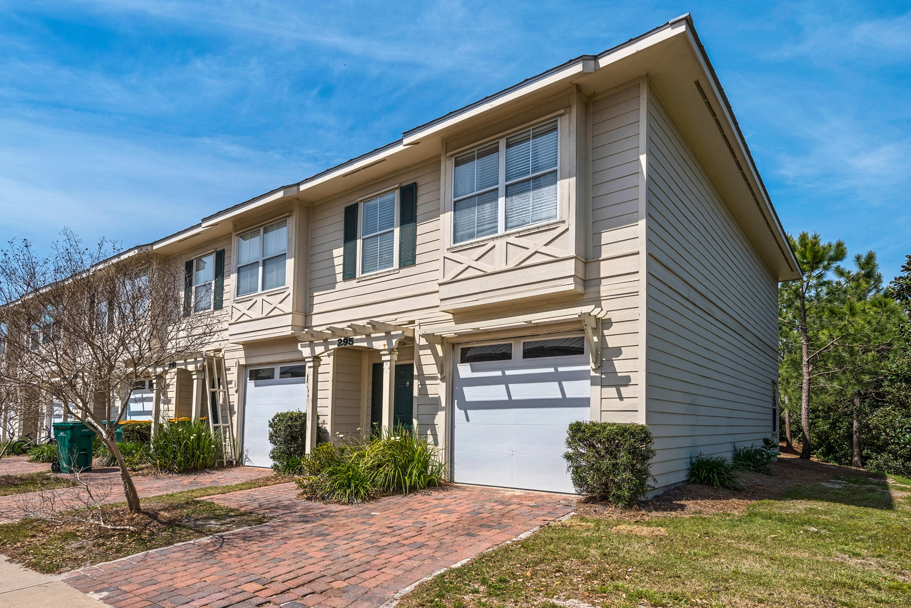 OLD BAY T/H - Residential