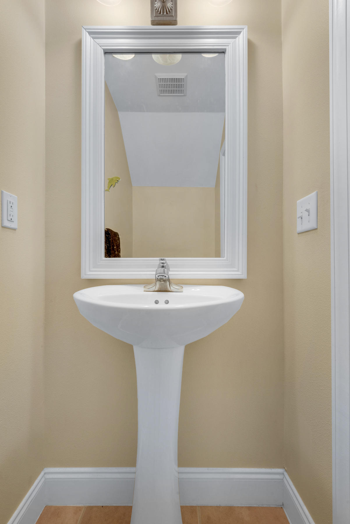 OLD BAY T/H - Residential