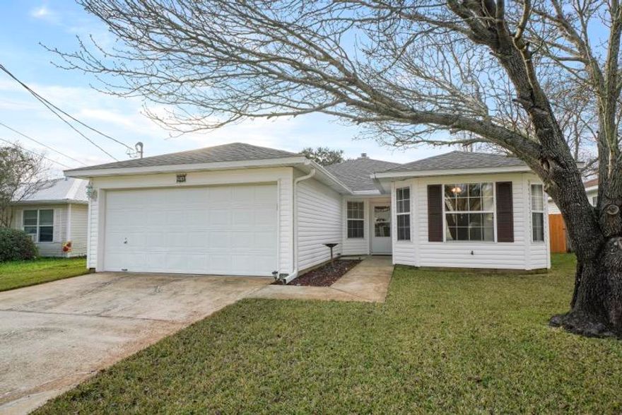 This cozy 3 bedroom 2 bath home, is in short distance to Hurlburt Field. The property has been well maintained and documents are on file.