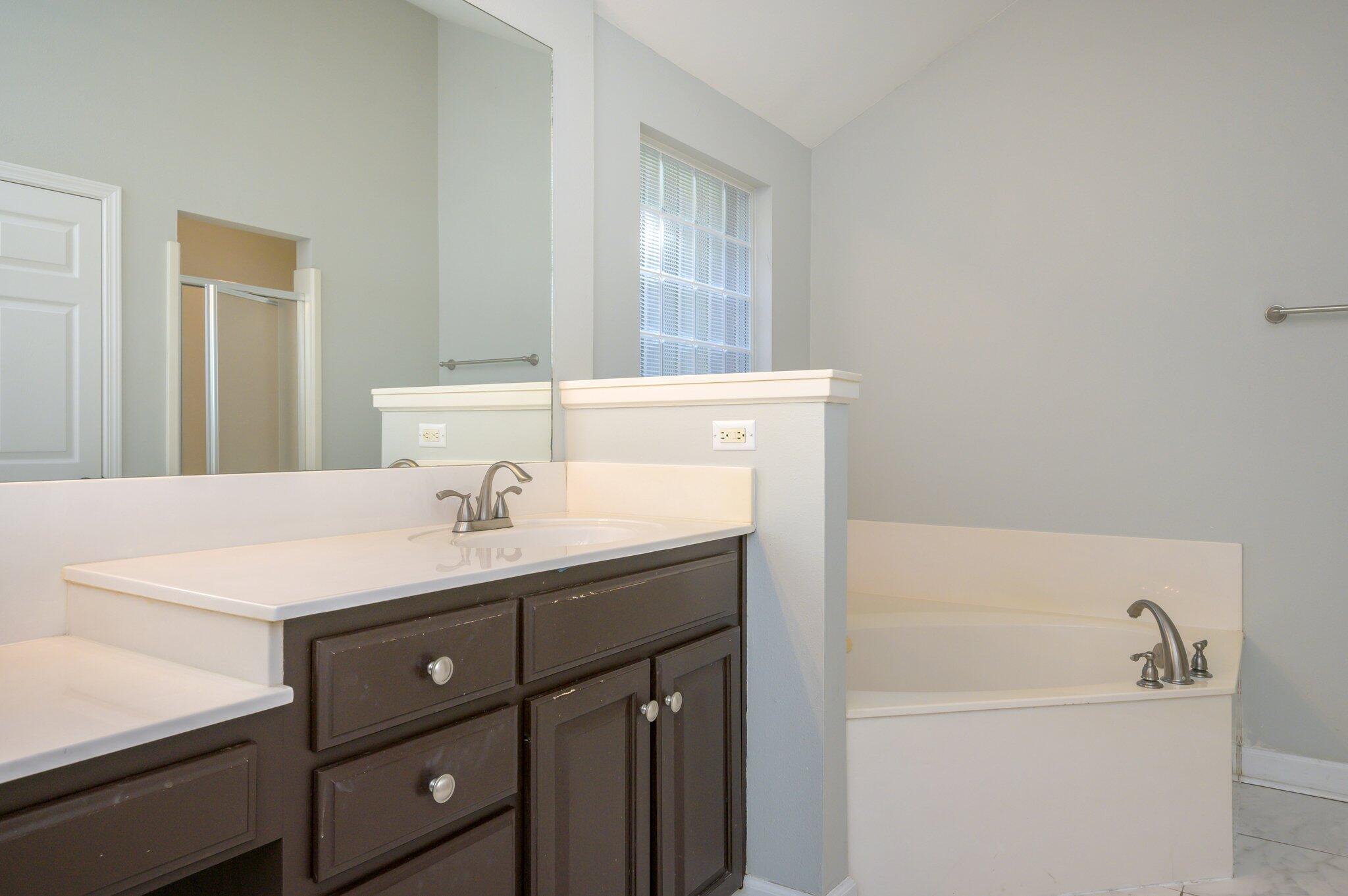 SOUTHWIND PH 6 - Residential