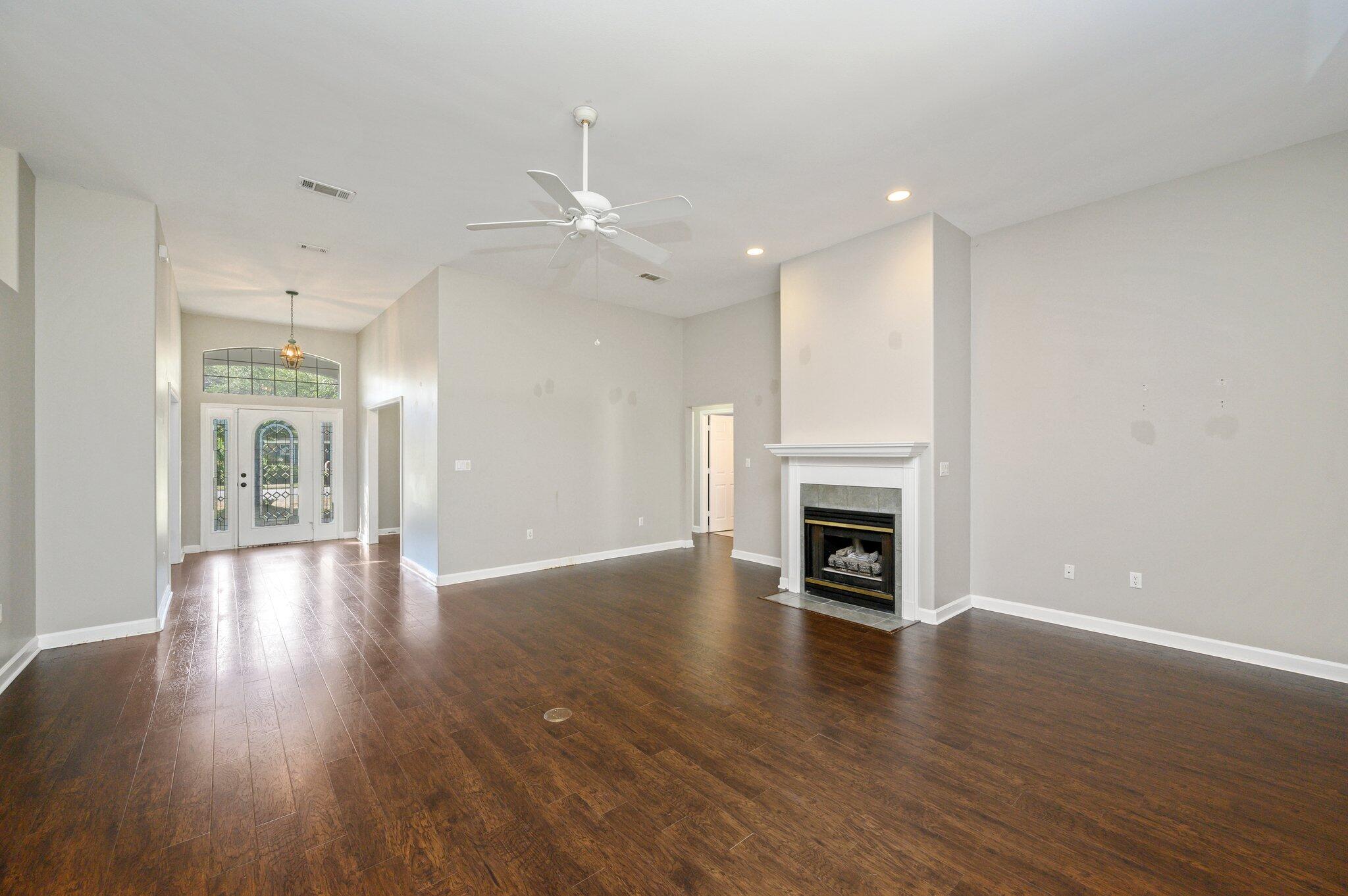 SOUTHWIND PH 6 - Residential