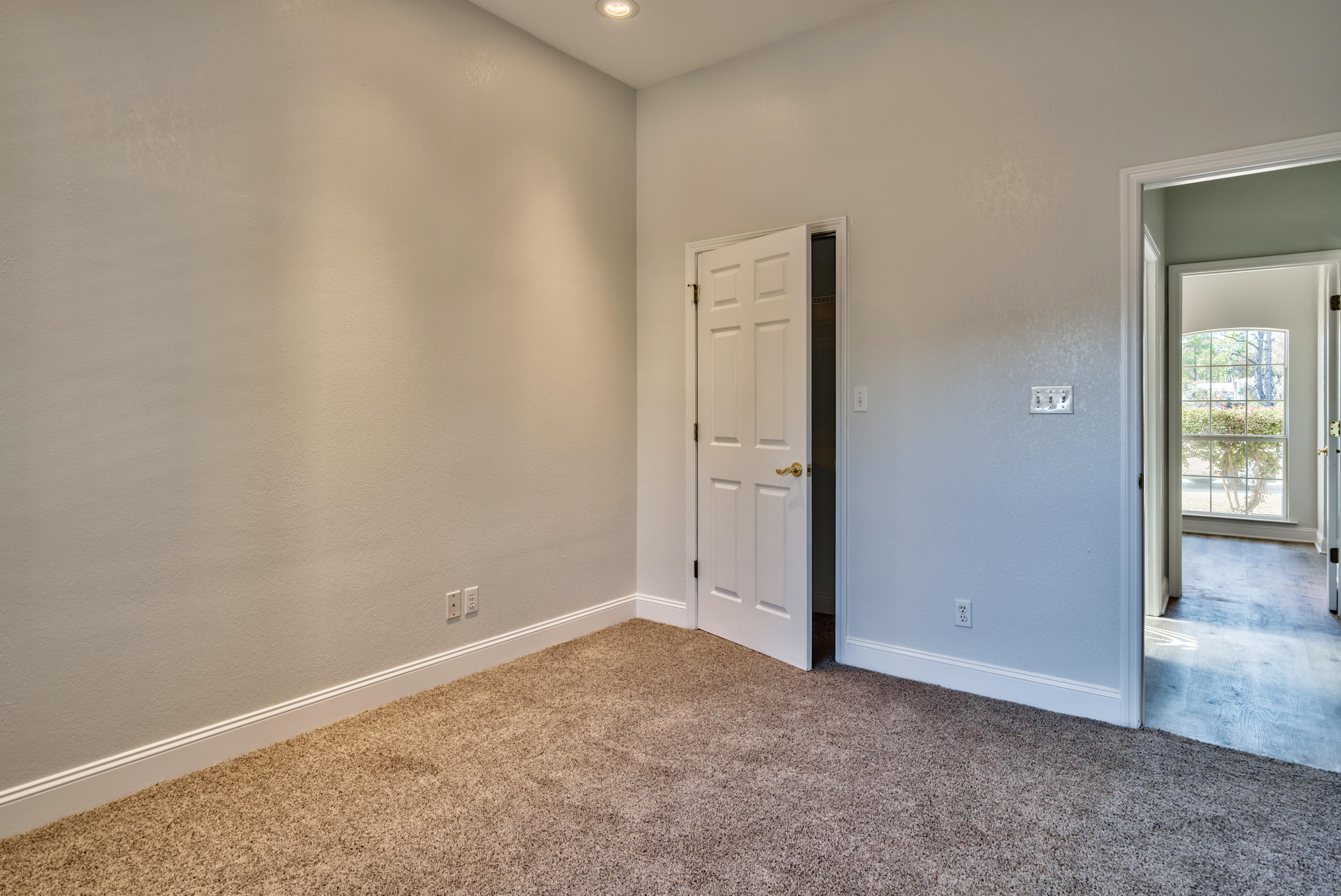 HOLIDAY SHORES ESTATES - Residential