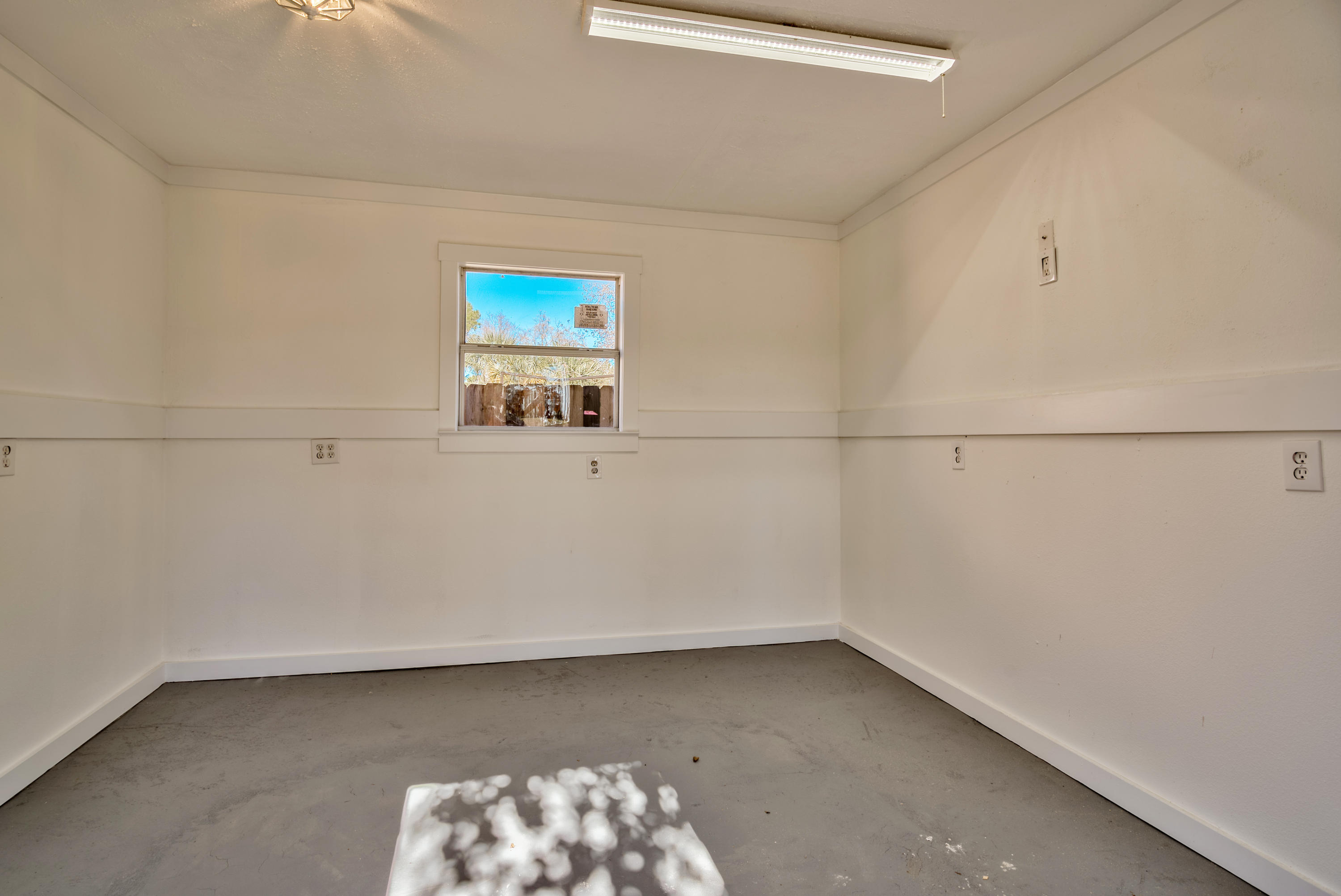 HOLIDAY SHORES ESTATES - Residential