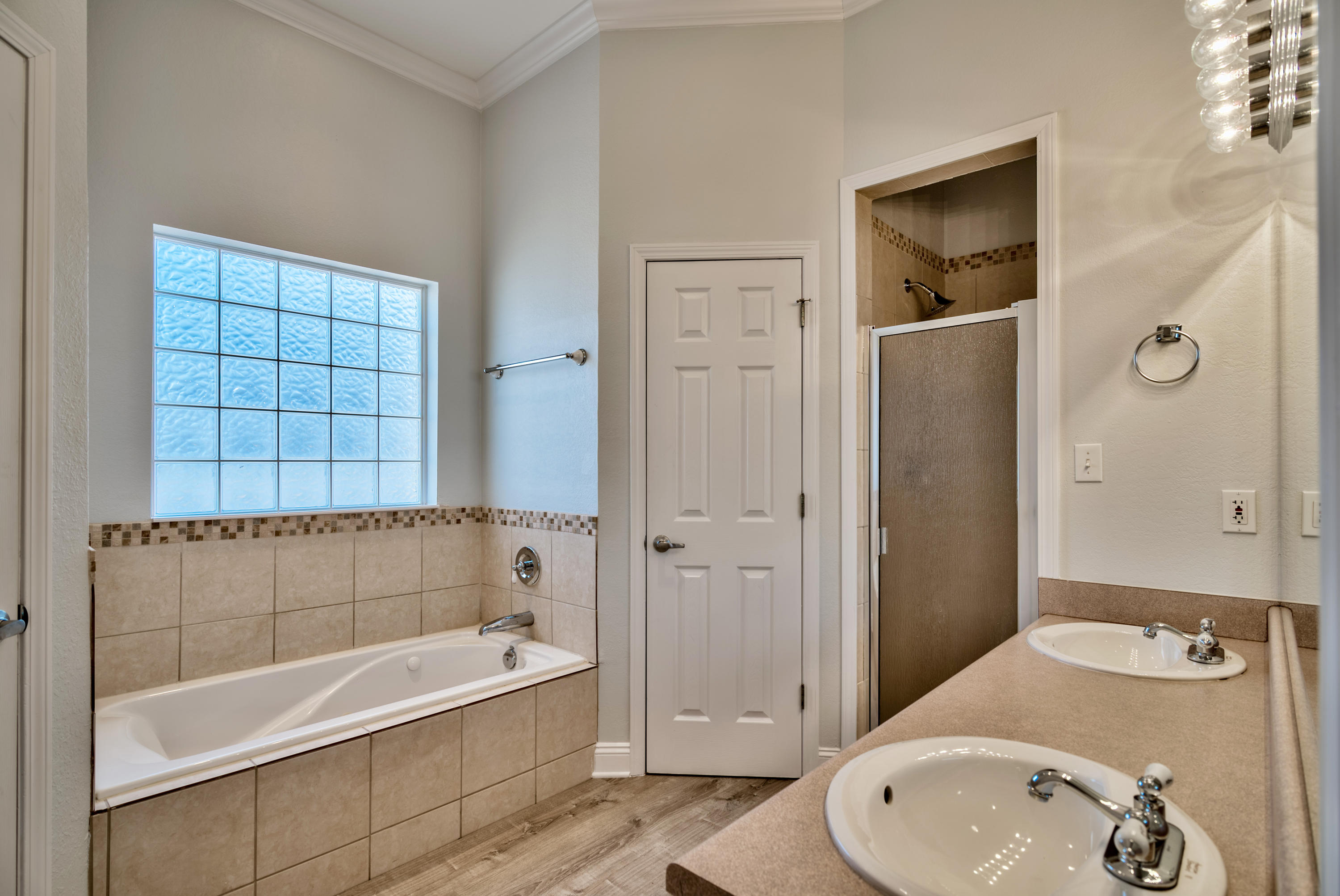 HOLIDAY SHORES ESTATES - Residential