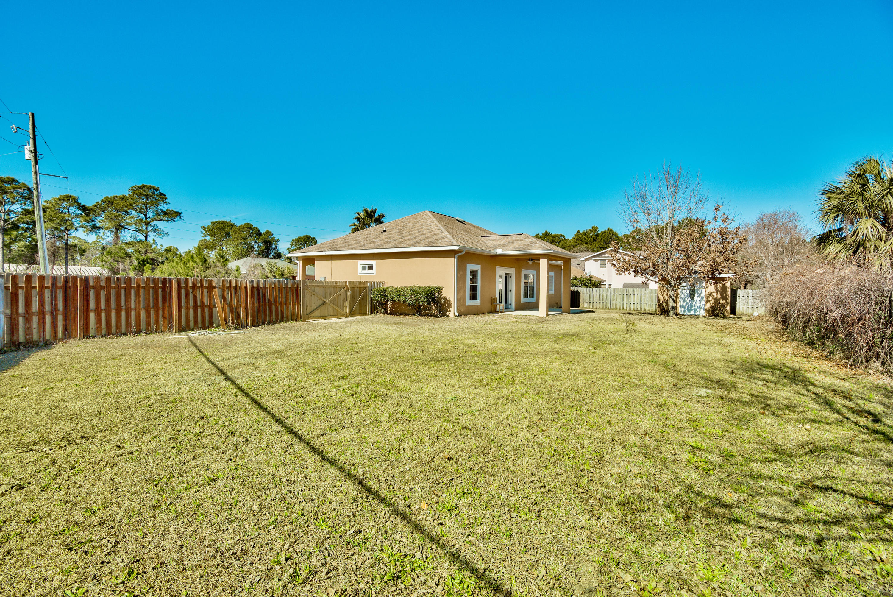 HOLIDAY SHORES ESTATES - Residential