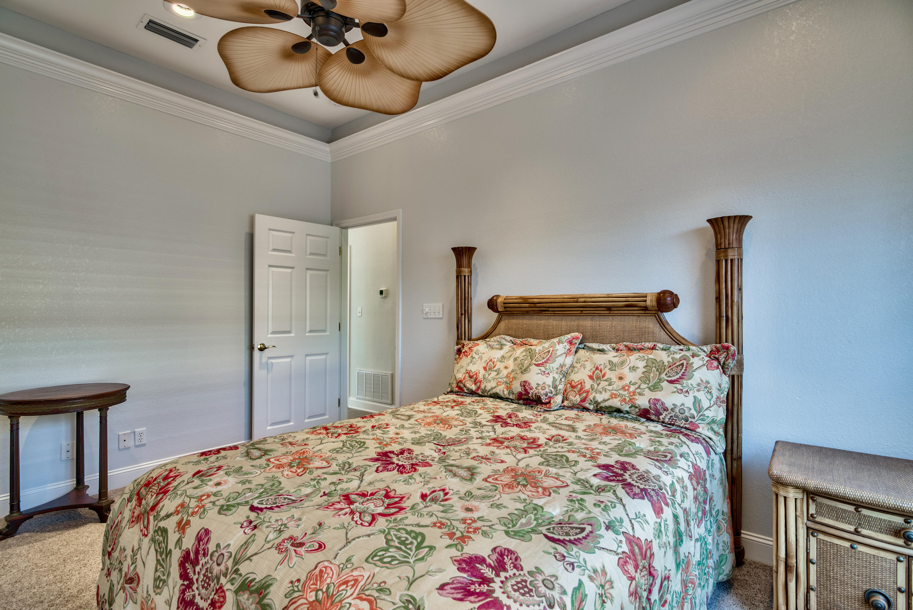 HOLIDAY SHORES ESTATES - Residential