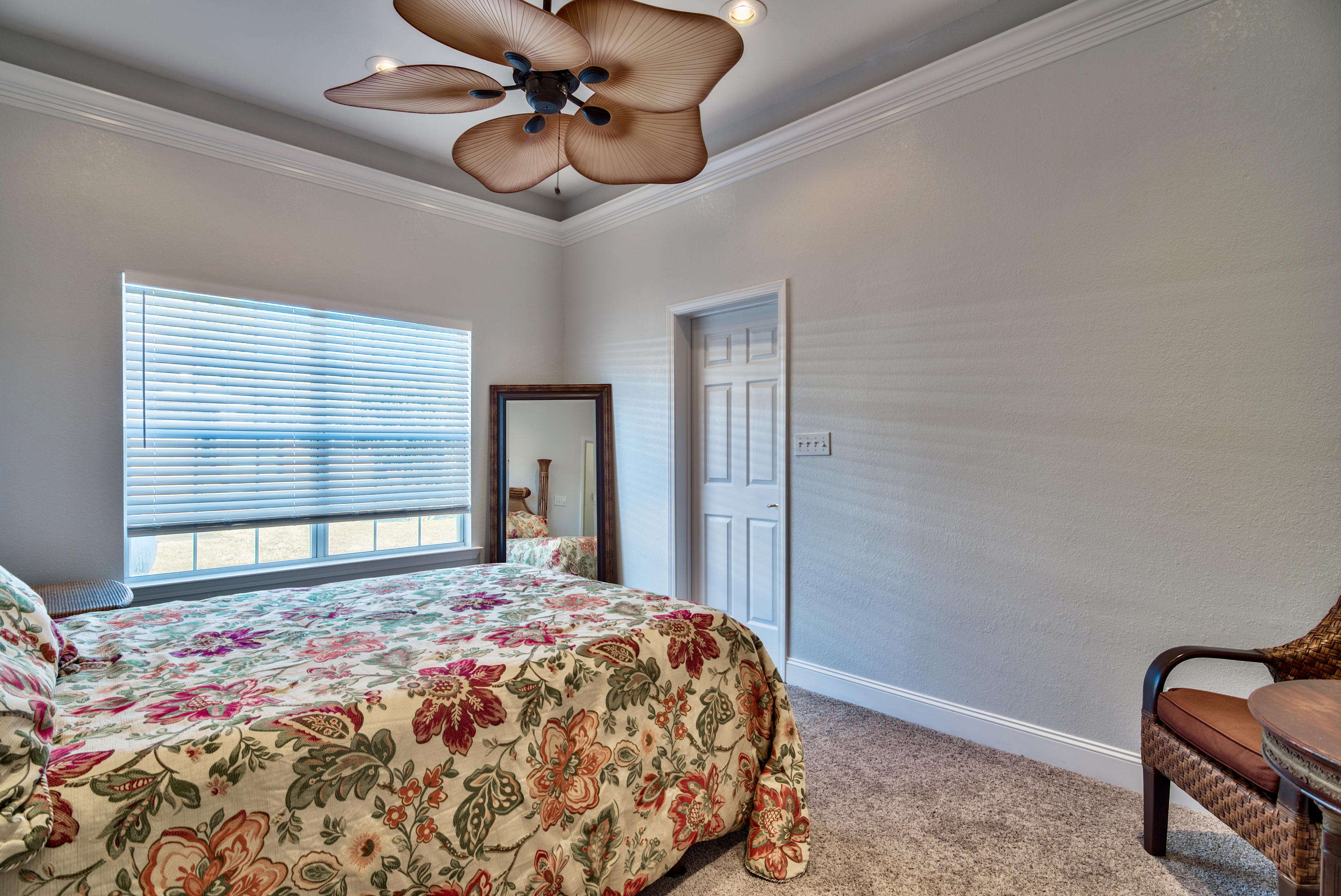 HOLIDAY SHORES ESTATES - Residential