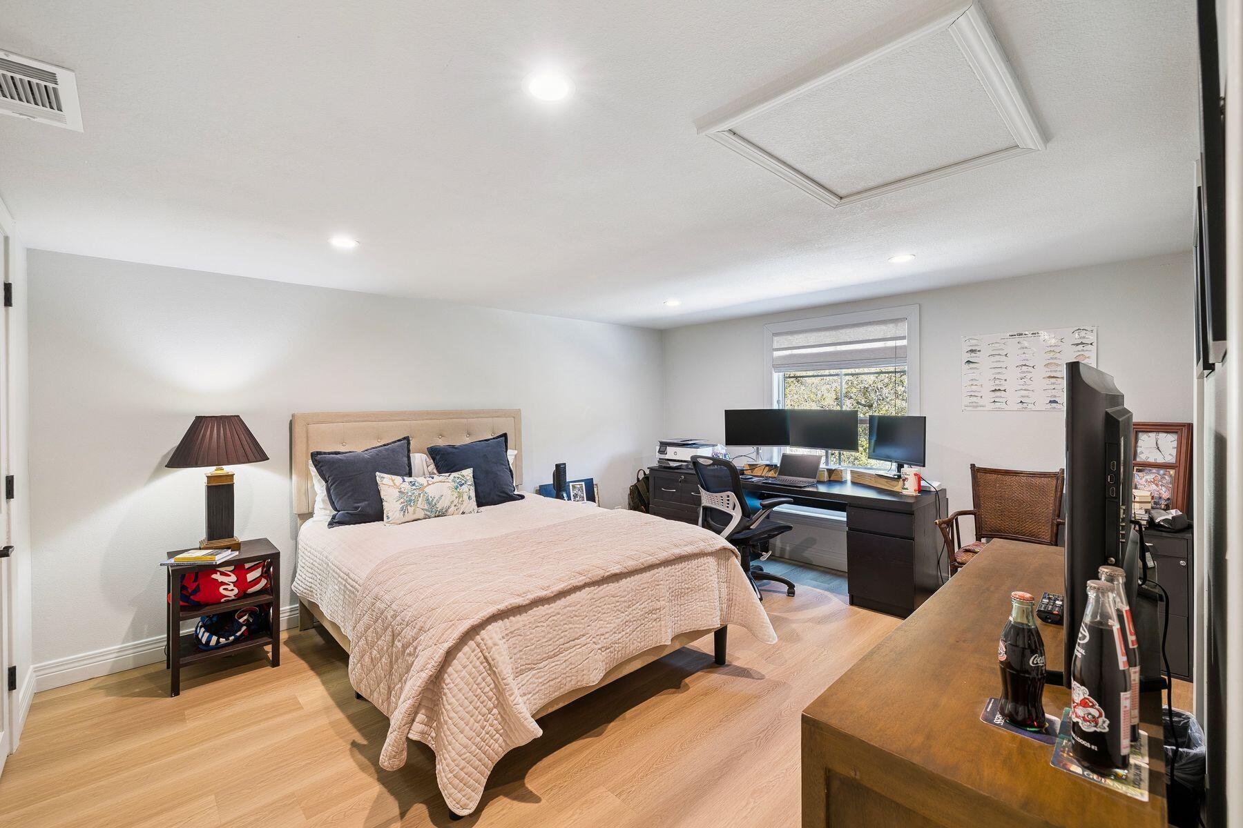 HEWETT BAYOU - Residential