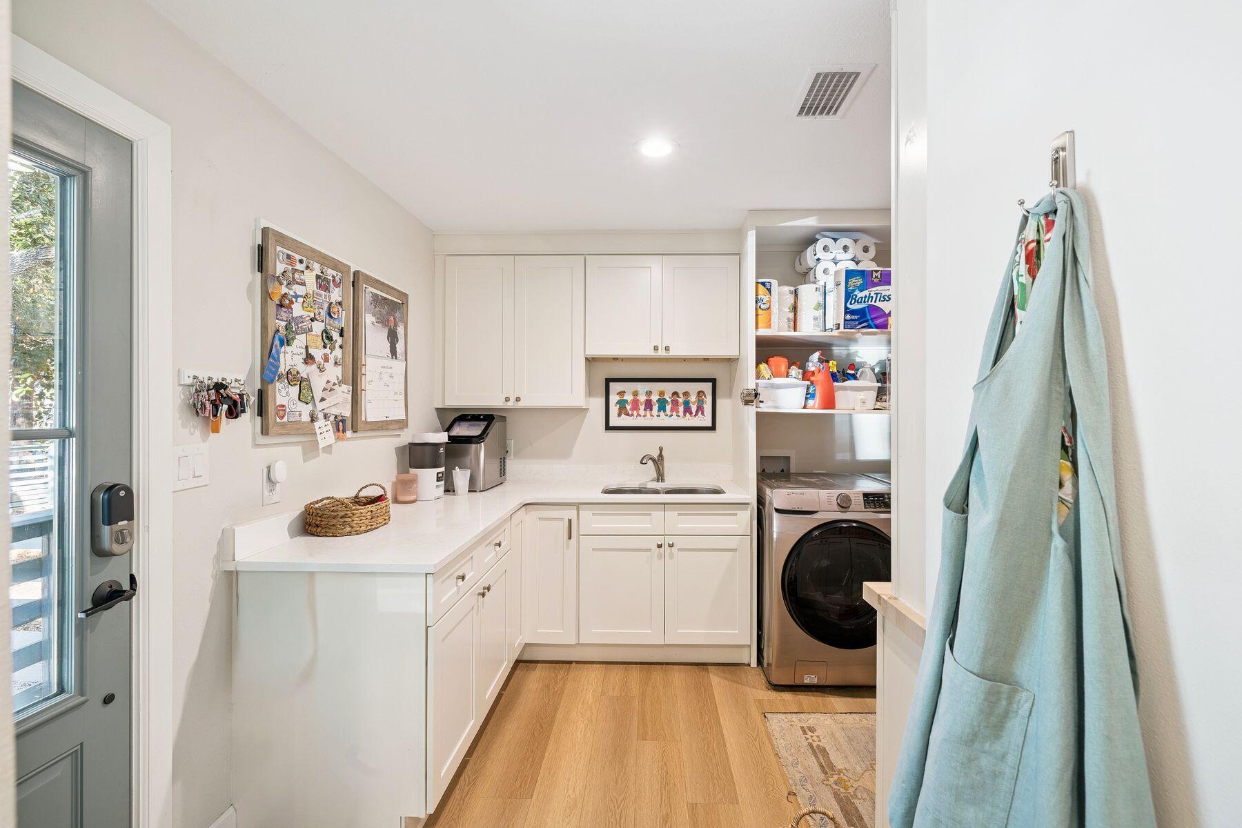 HEWETT BAYOU - Residential