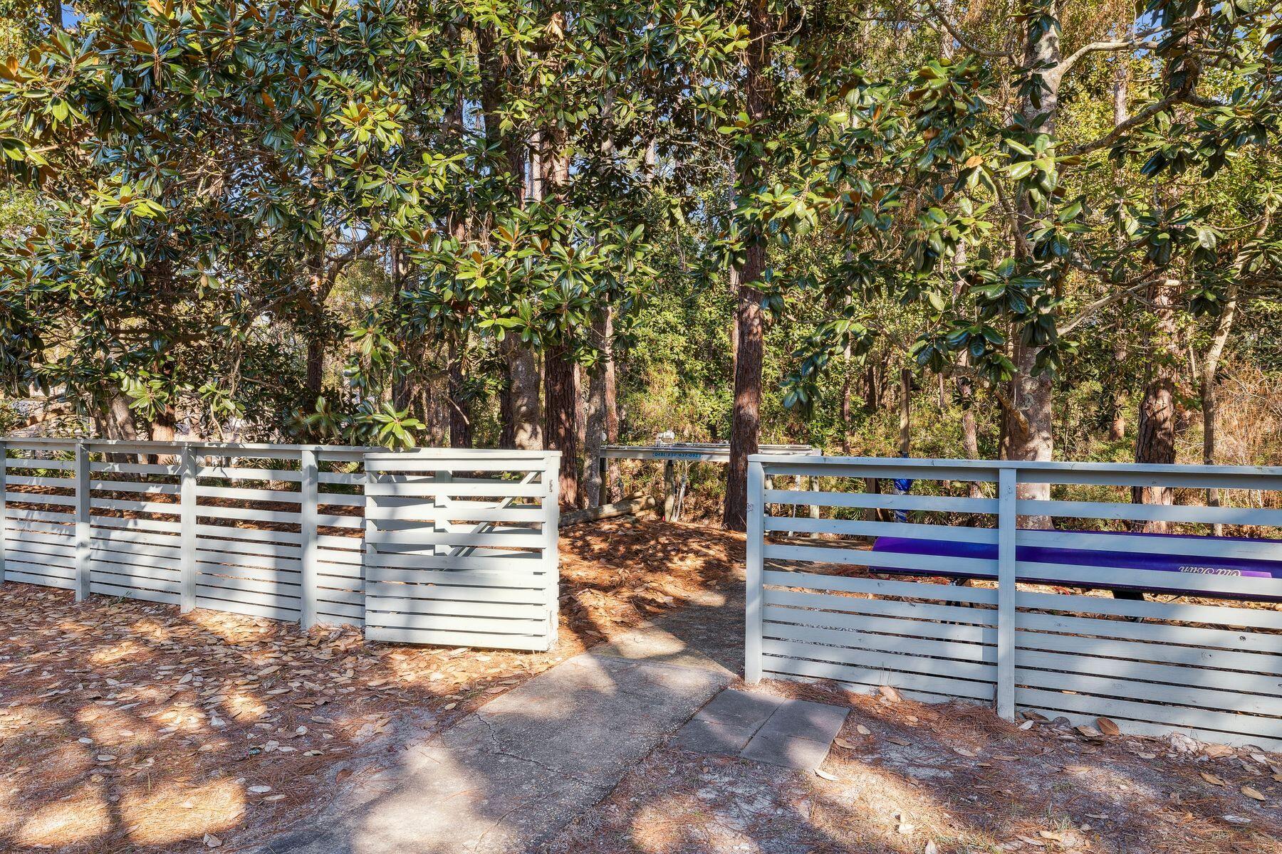 HEWETT BAYOU - Residential