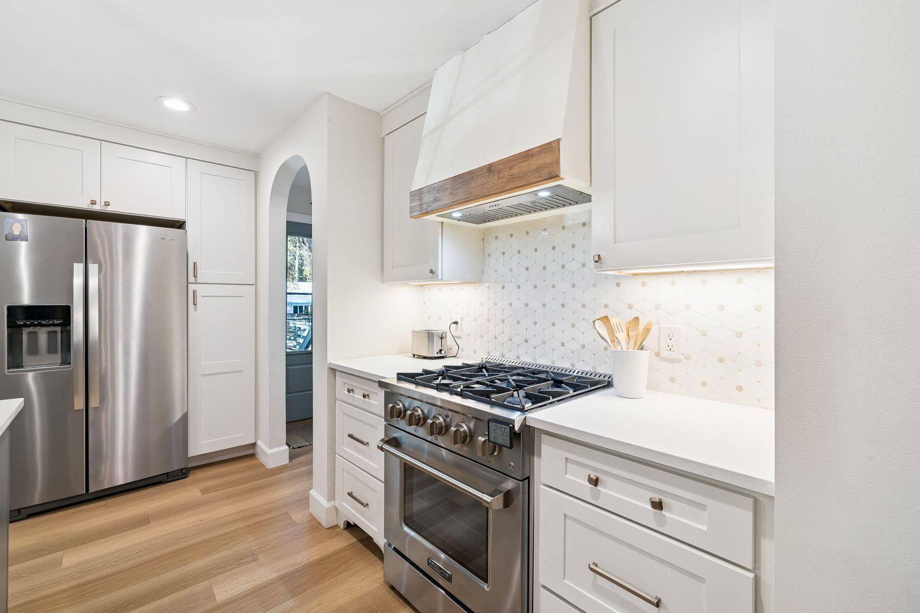 HEWETT BAYOU - Residential