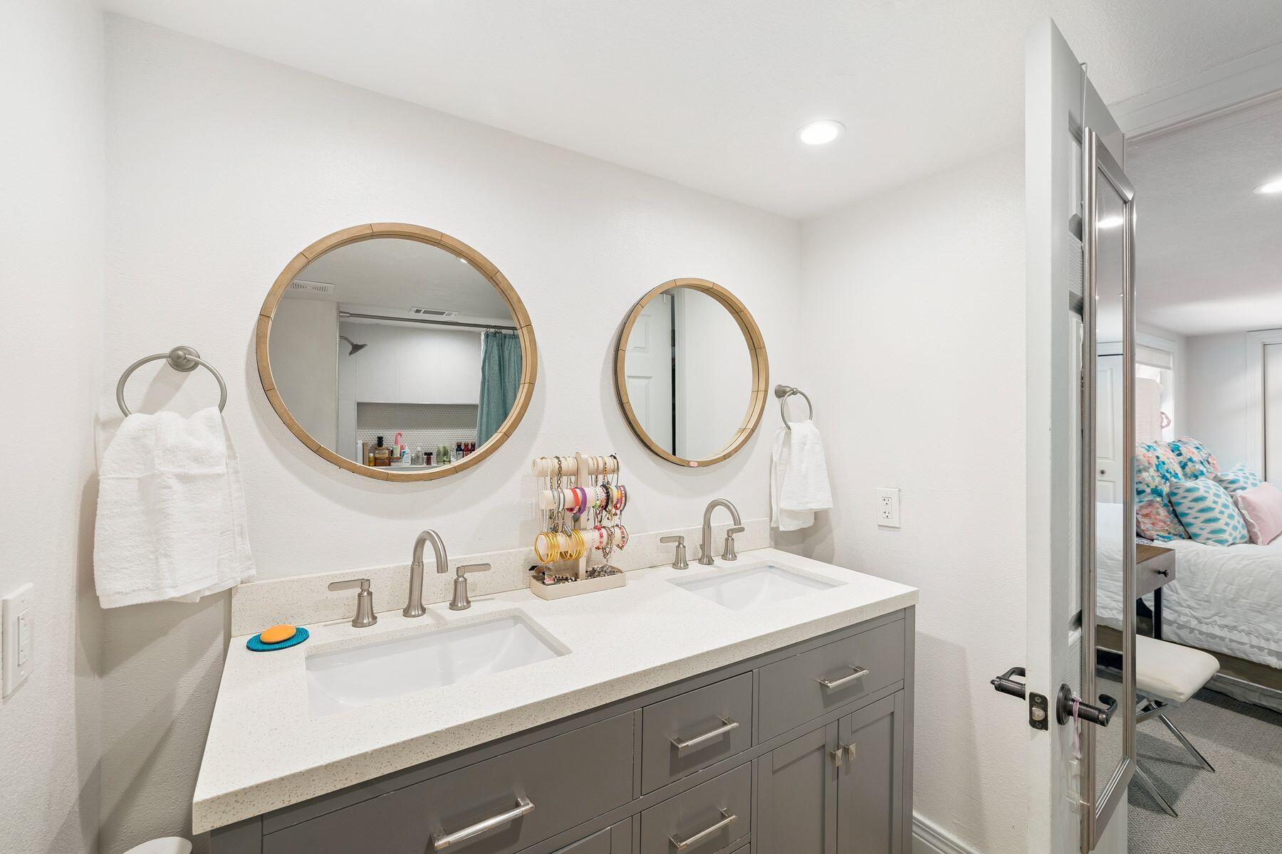 HEWETT BAYOU - Residential