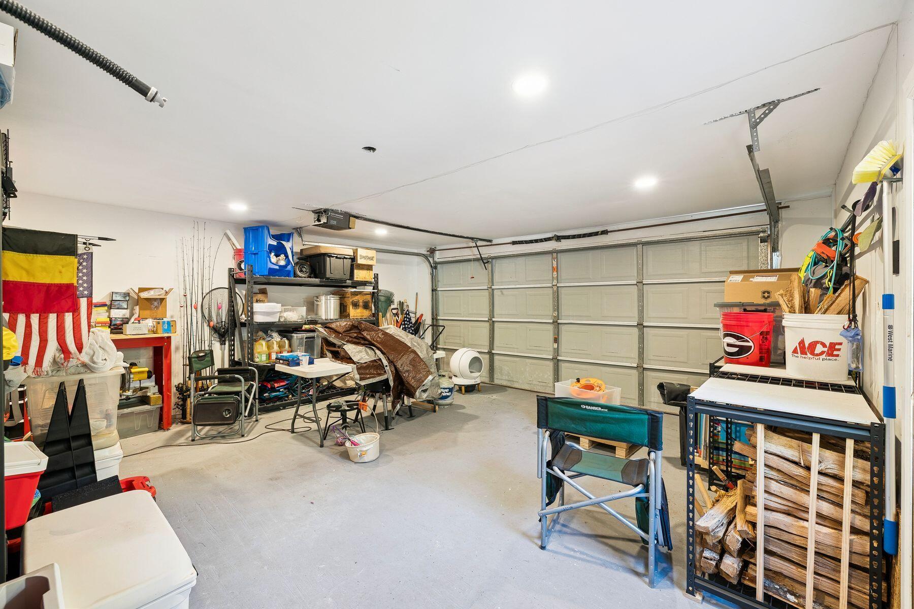 HEWETT BAYOU - Residential