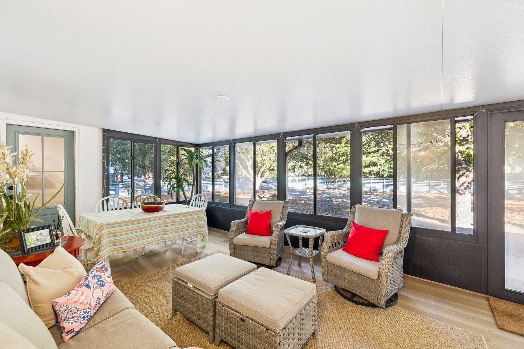 HEWETT BAYOU - Residential