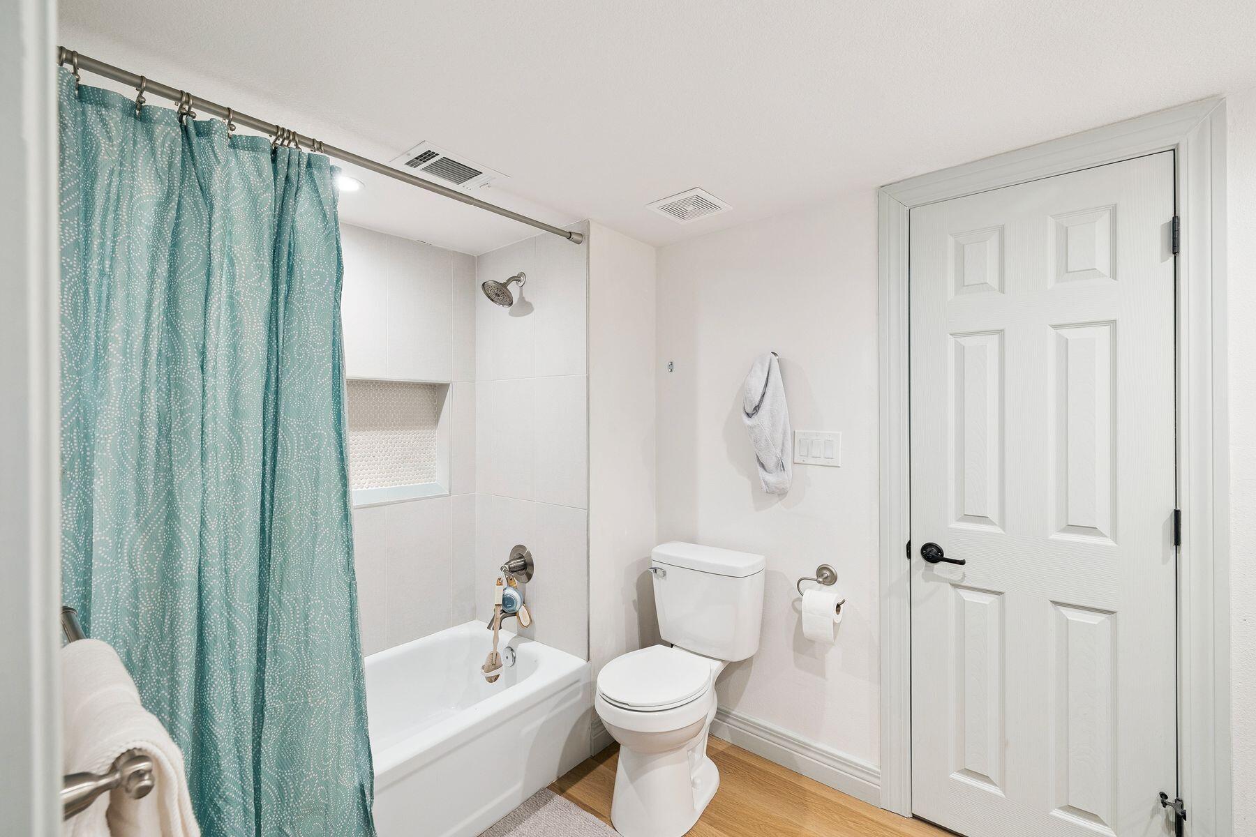 HEWETT BAYOU - Residential