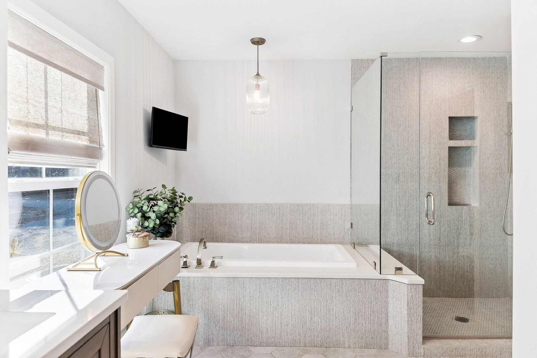 HEWETT BAYOU - Residential