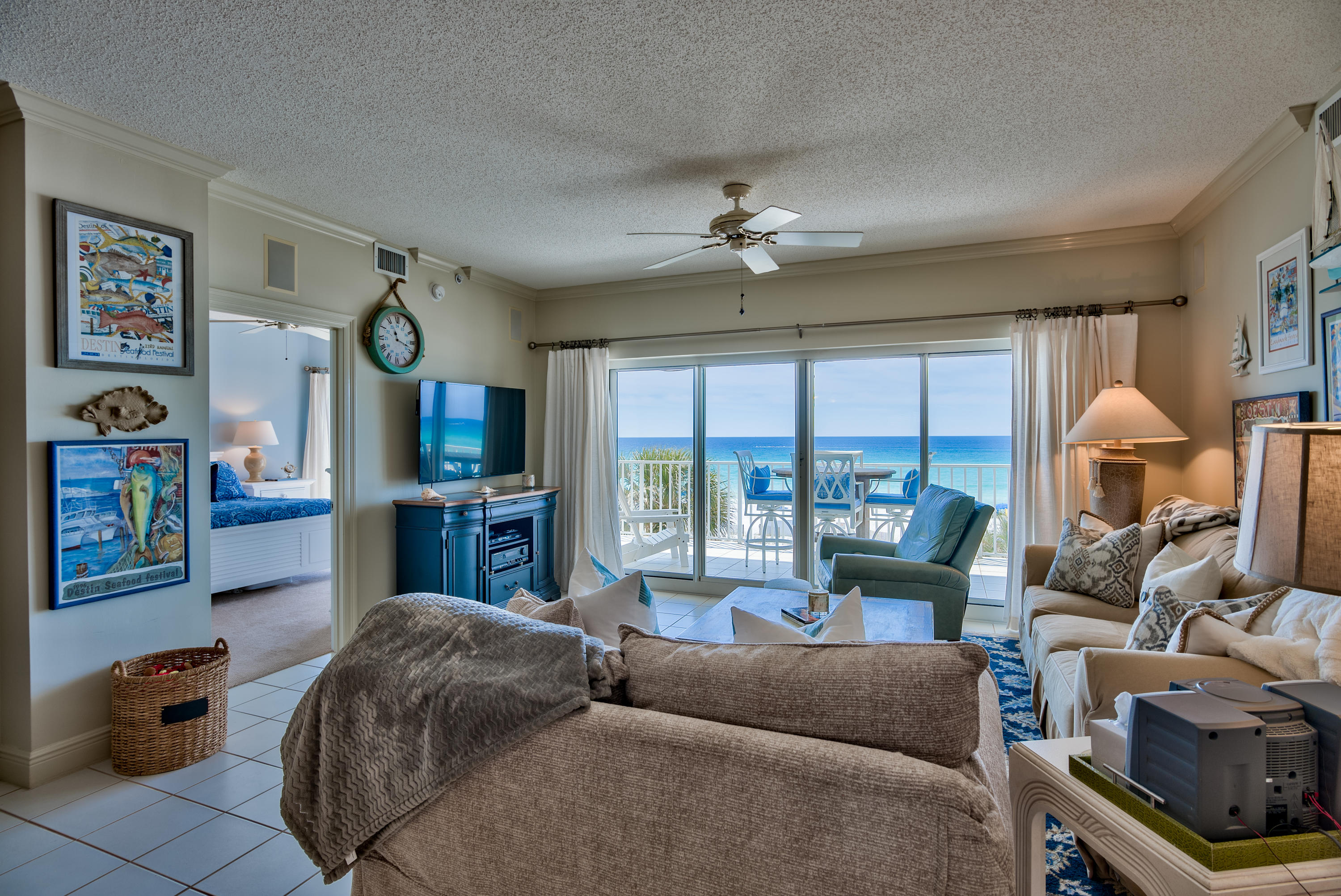 HOLIDAY ISLE TOWERS CONDO - Residential