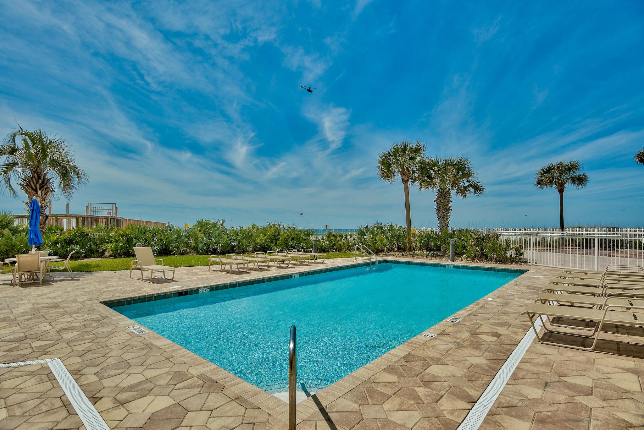 HOLIDAY ISLE TOWERS CONDO - Residential