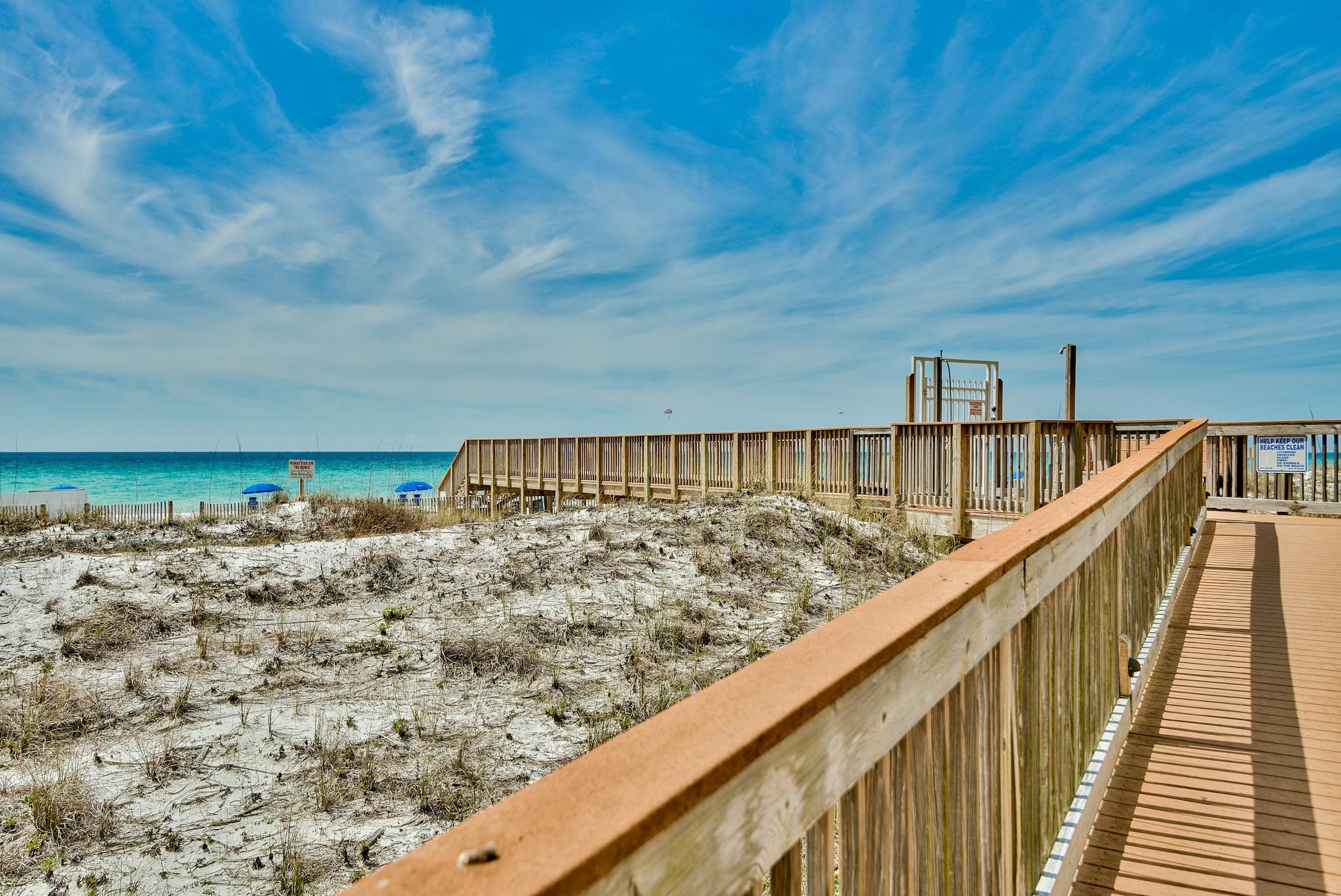 HOLIDAY ISLE TOWERS CONDO - Residential