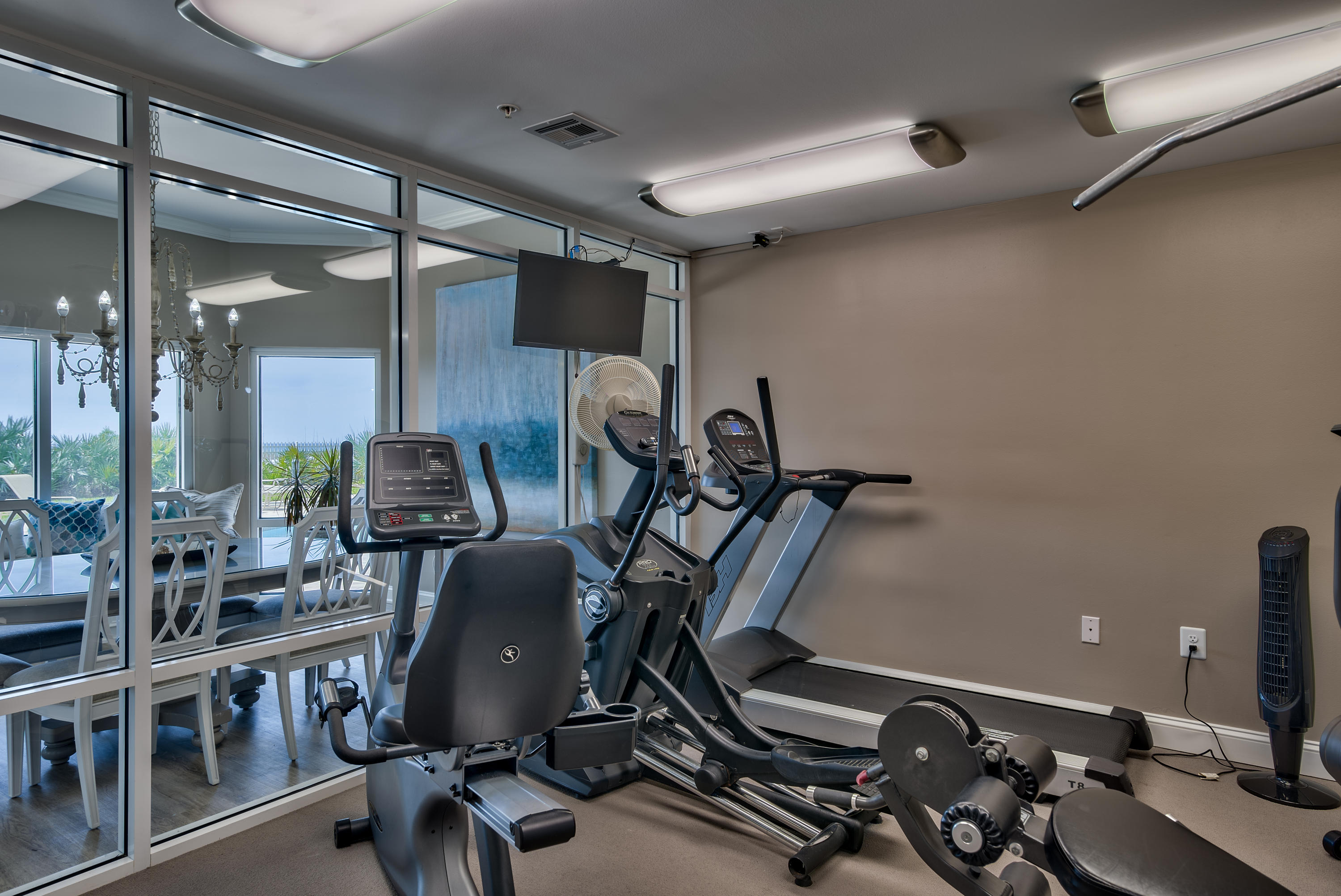 HOLIDAY ISLE TOWERS CONDO - Residential