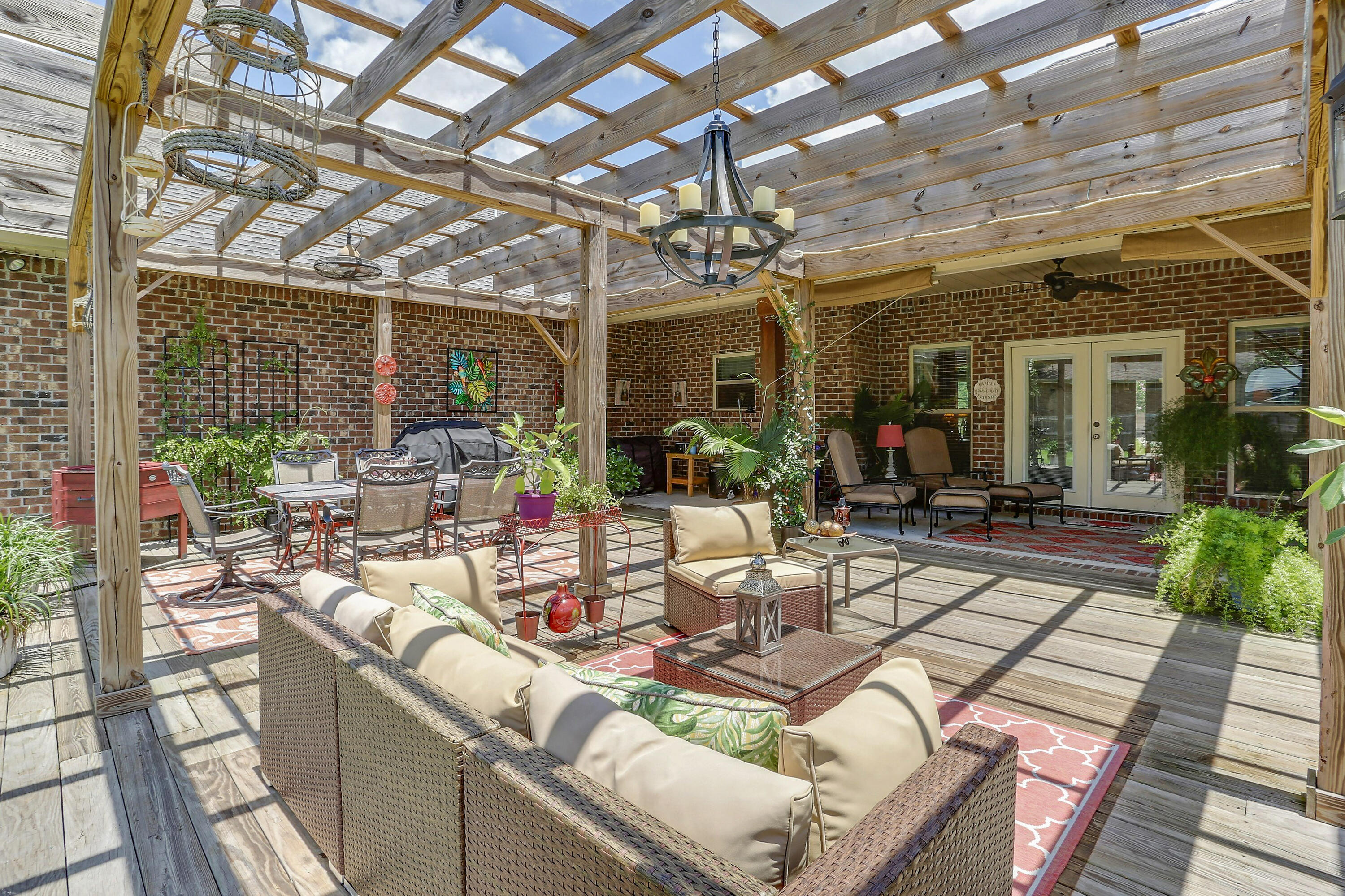 LAKE ARTHUR EST PH I - Residential