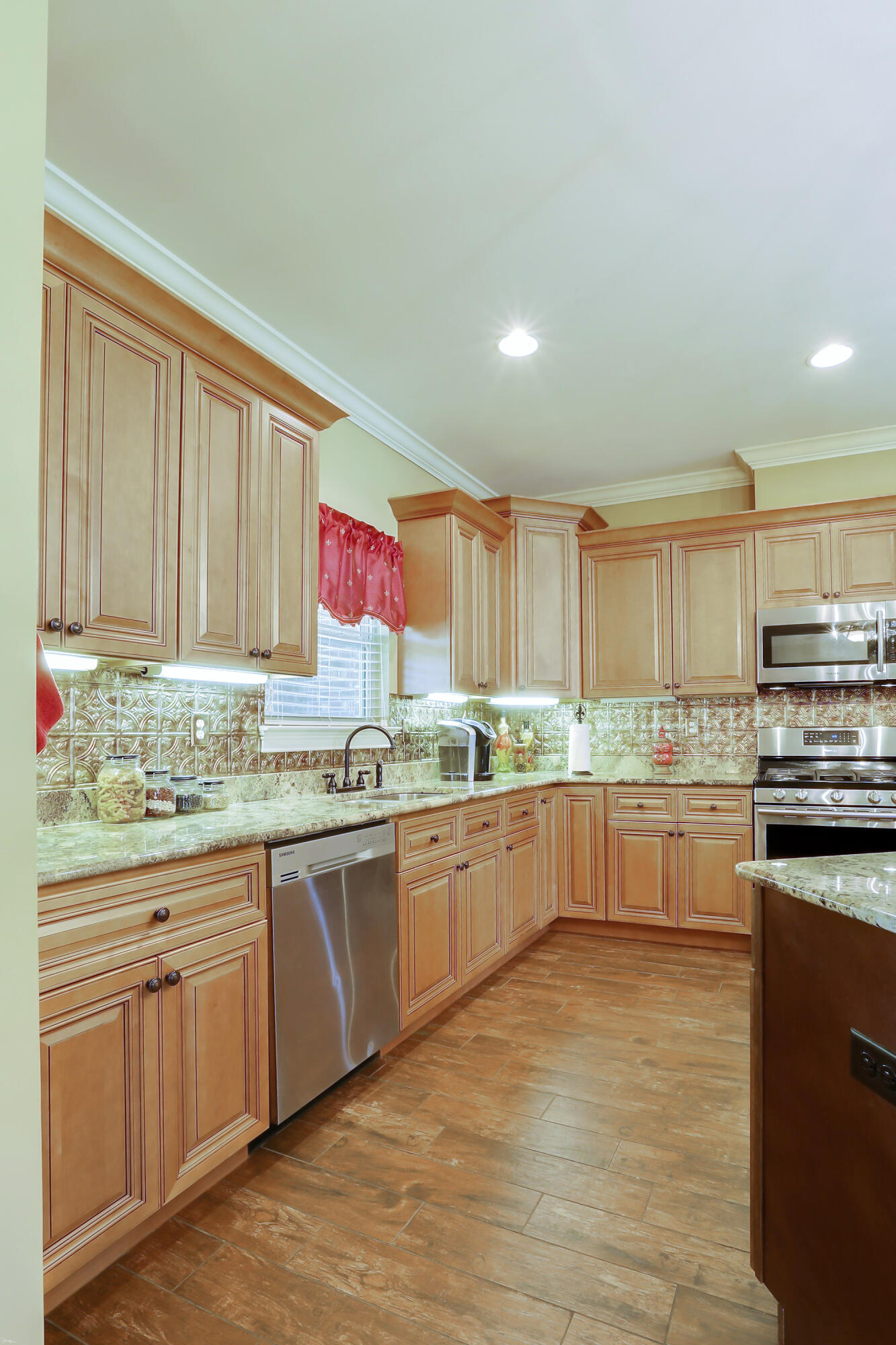 LAKE ARTHUR EST PH I - Residential