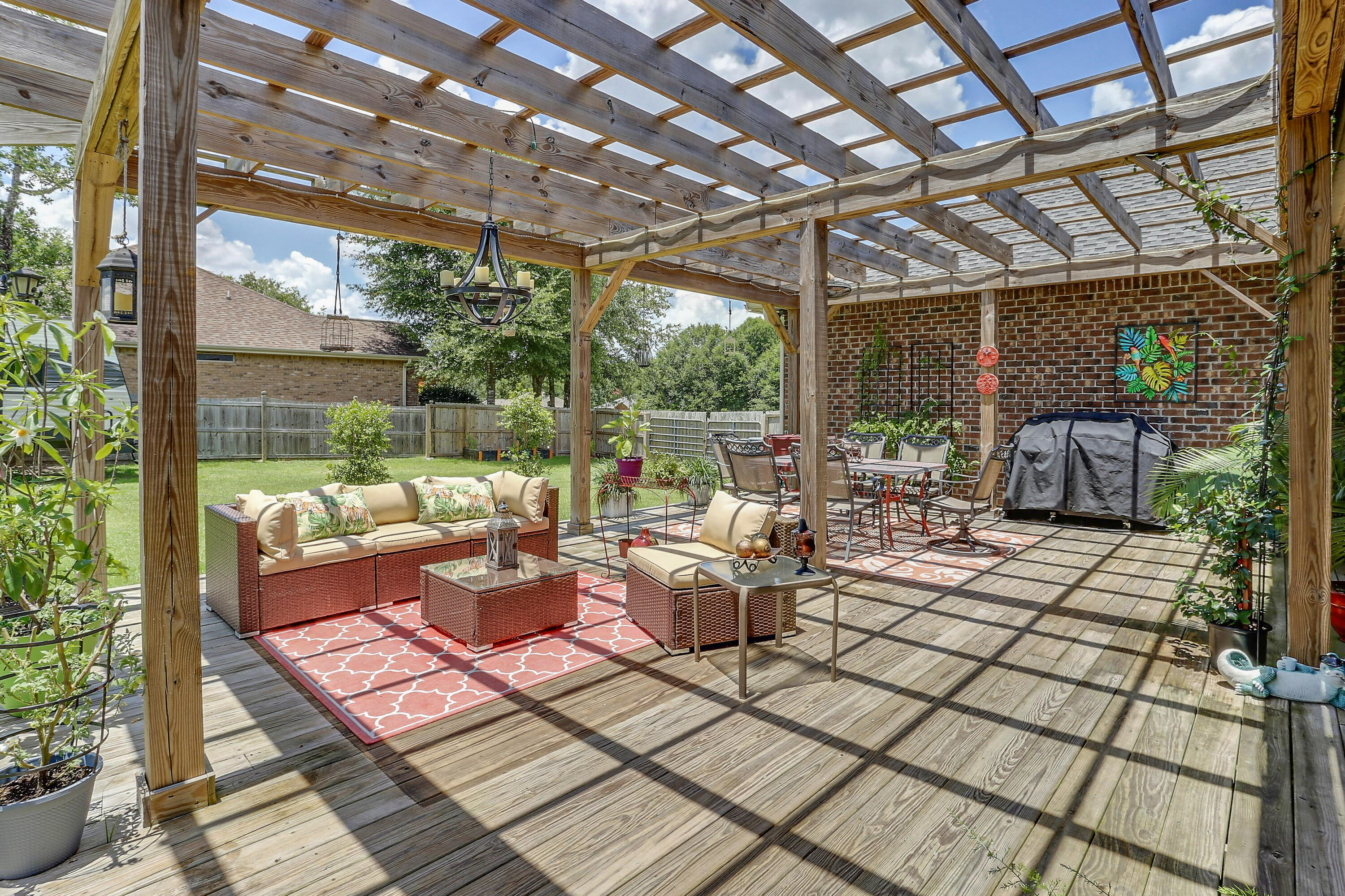 LAKE ARTHUR EST PH I - Residential