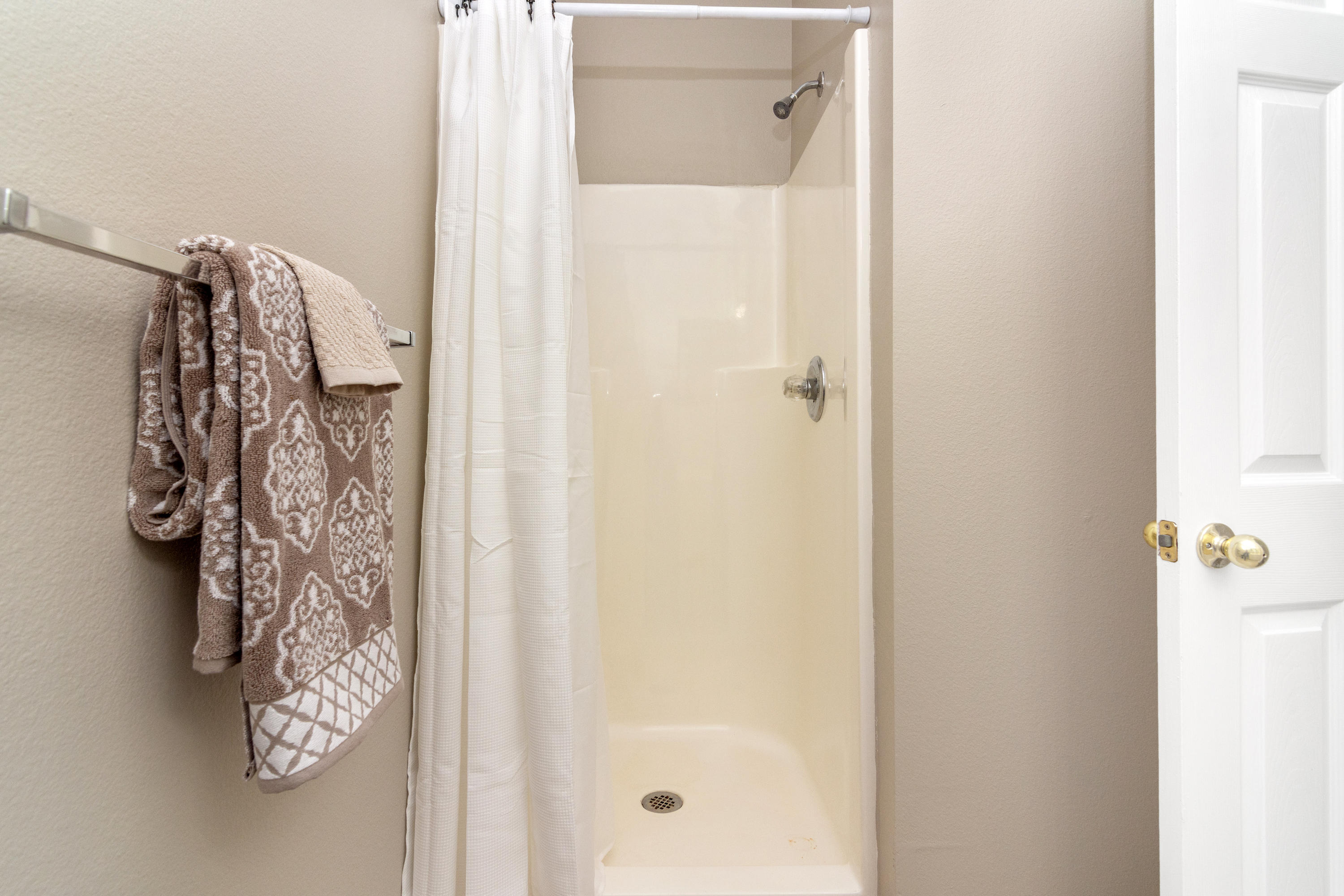 THE OAKS - Residential