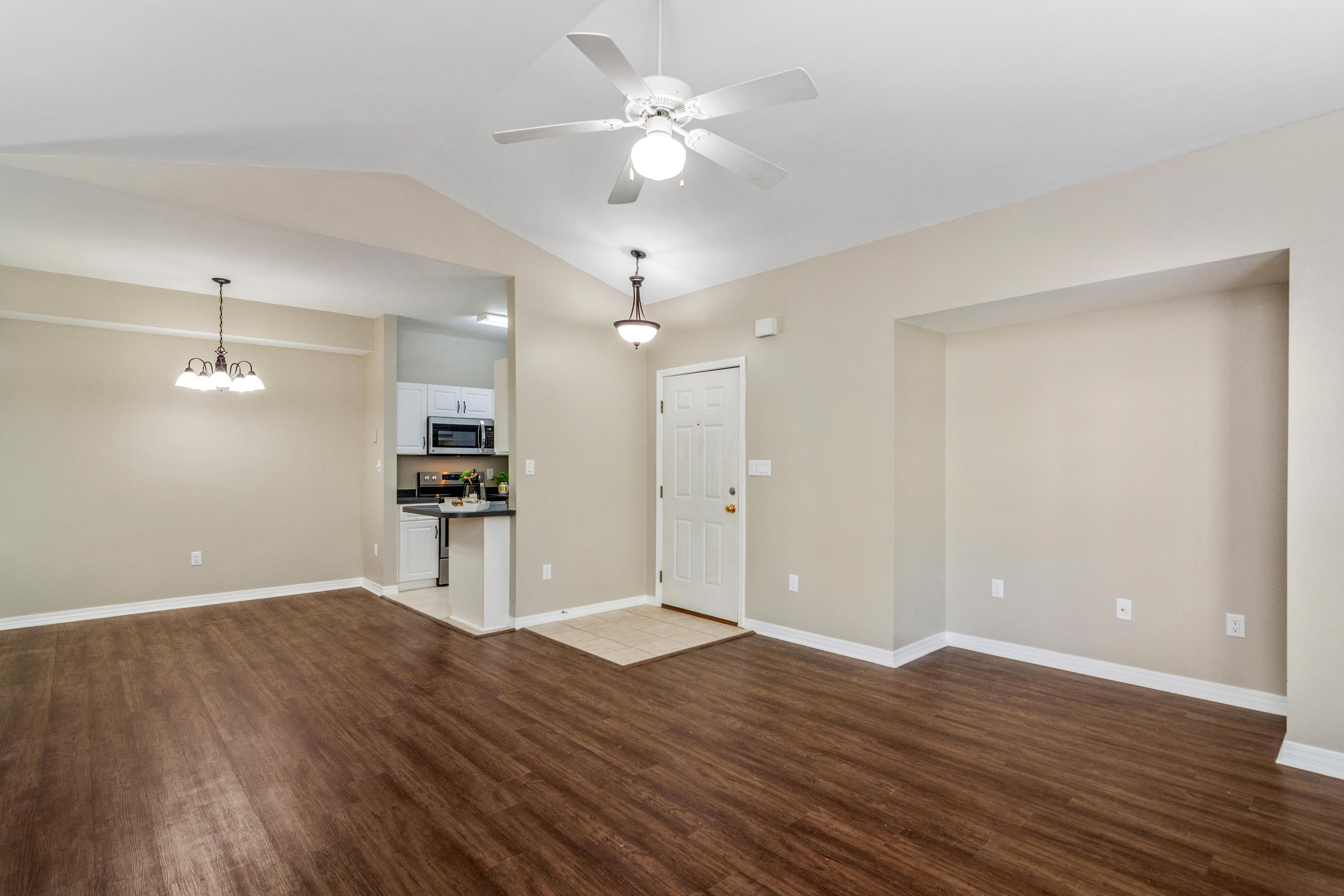 THE OAKS - Residential