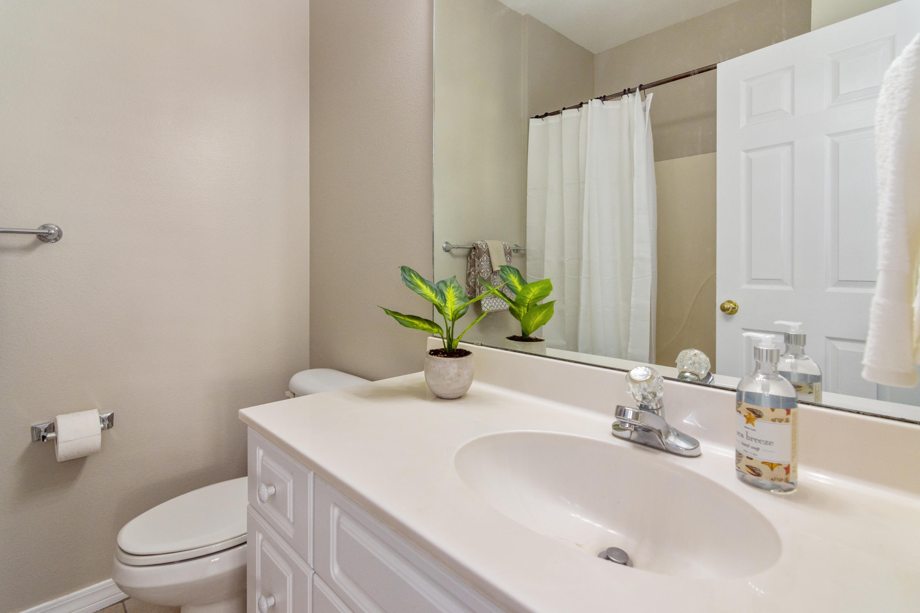 THE OAKS - Residential