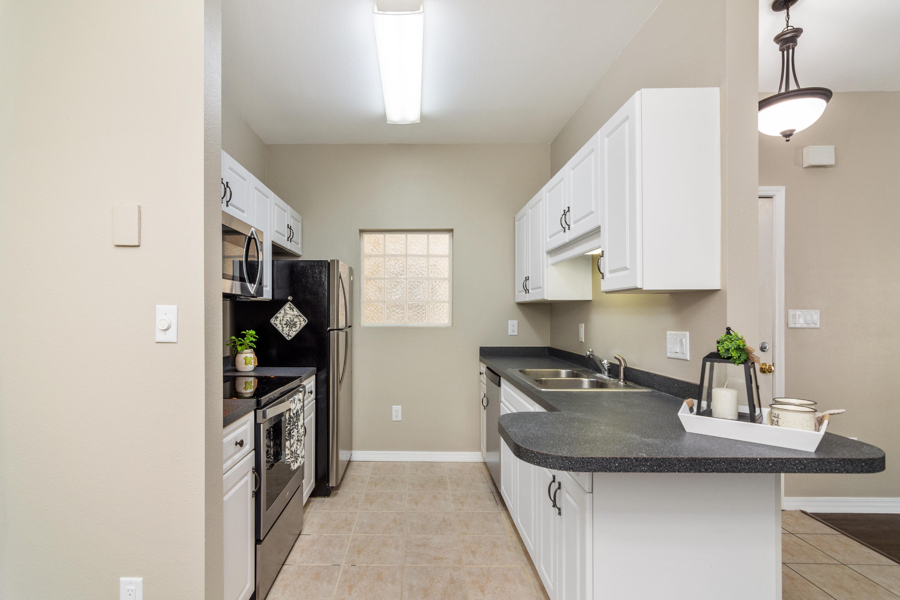 THE OAKS - Residential