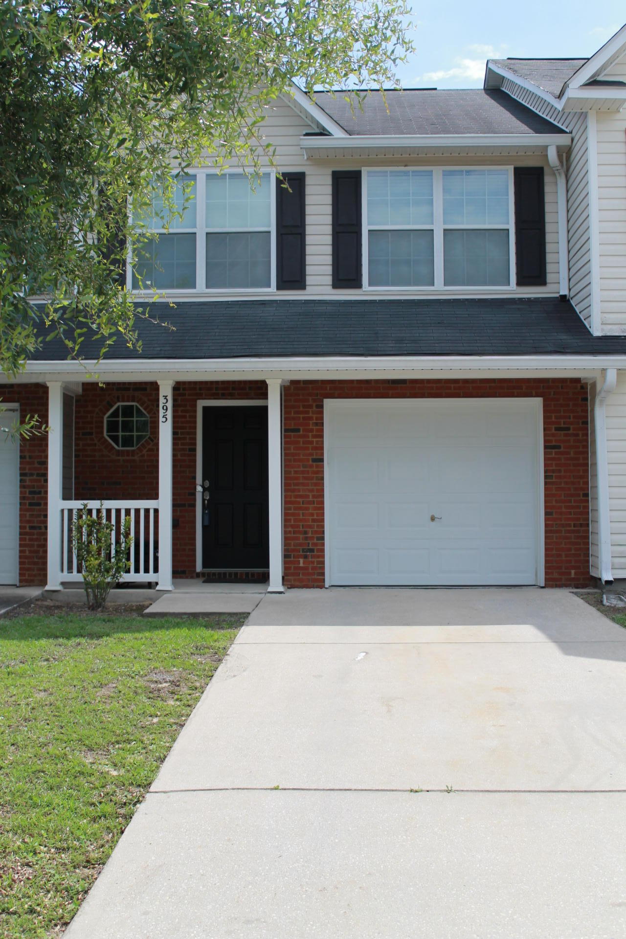 ROLLING PINES - Residential