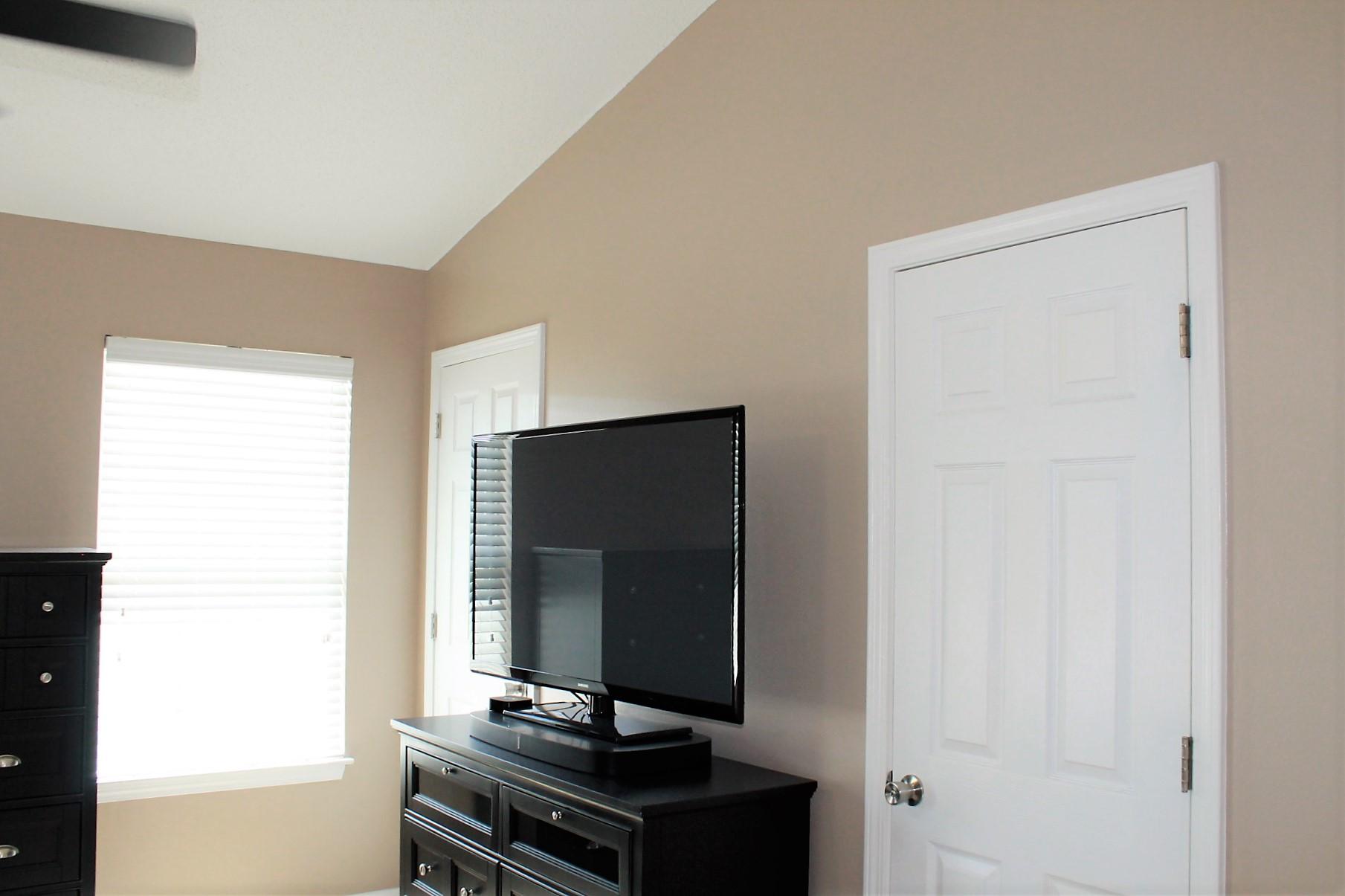 ROLLING PINES - Residential