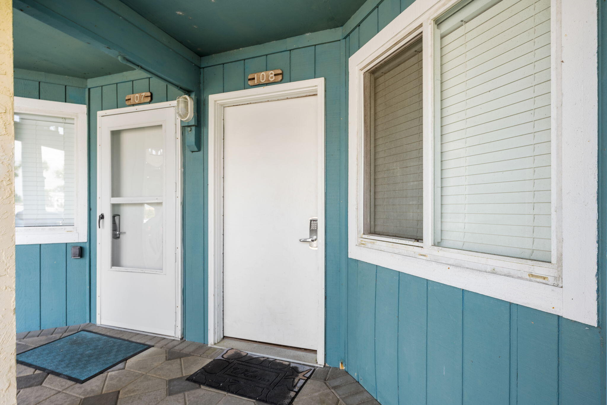 ISLAND SANDS CONDO - Residential