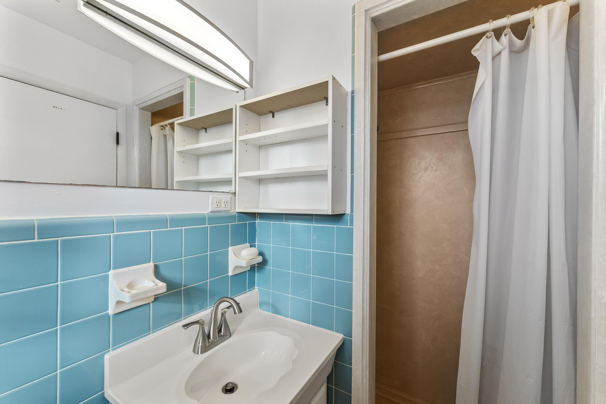 VESTA HEIGHTS 5TH ADDN - Residential