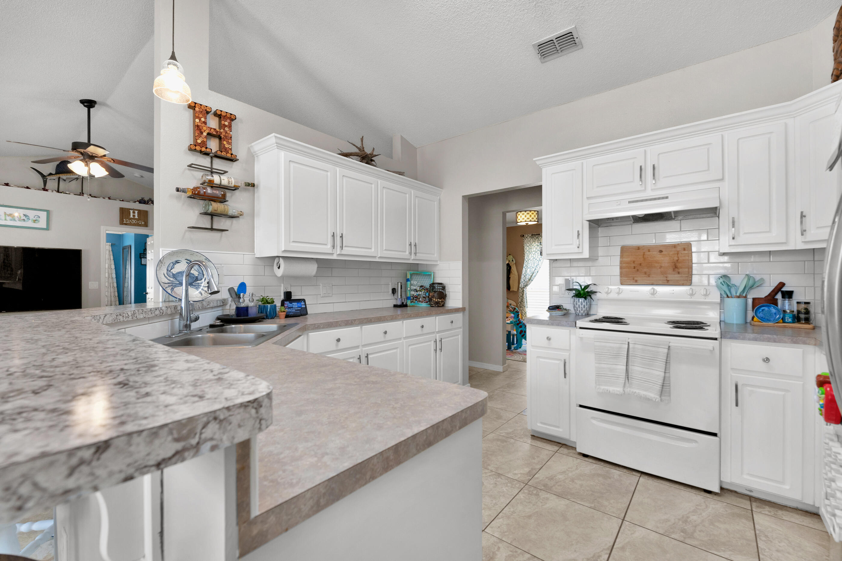 MARION MANOR - Residential