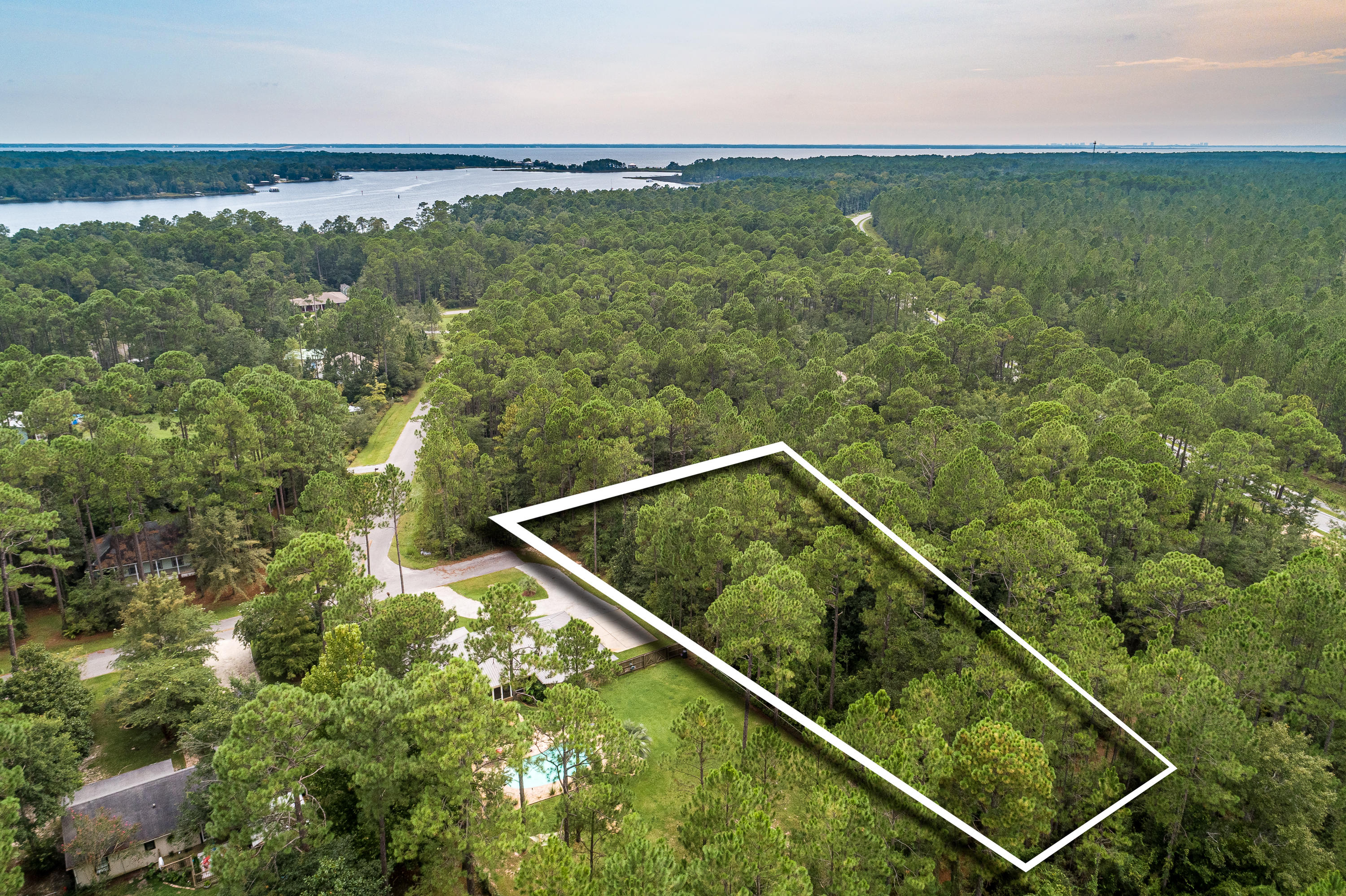 LAGRANGE SHORES - Land