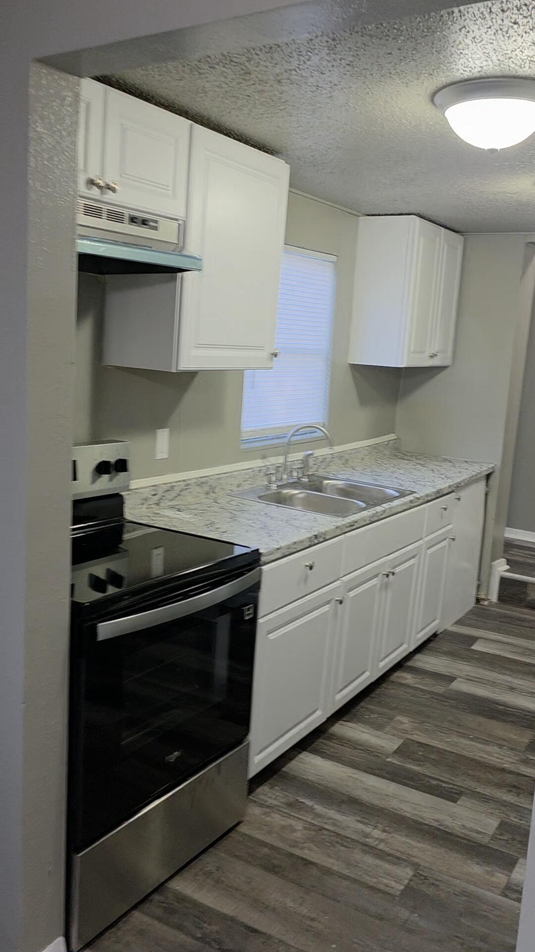 METES & BOUNDS - Residential Lease