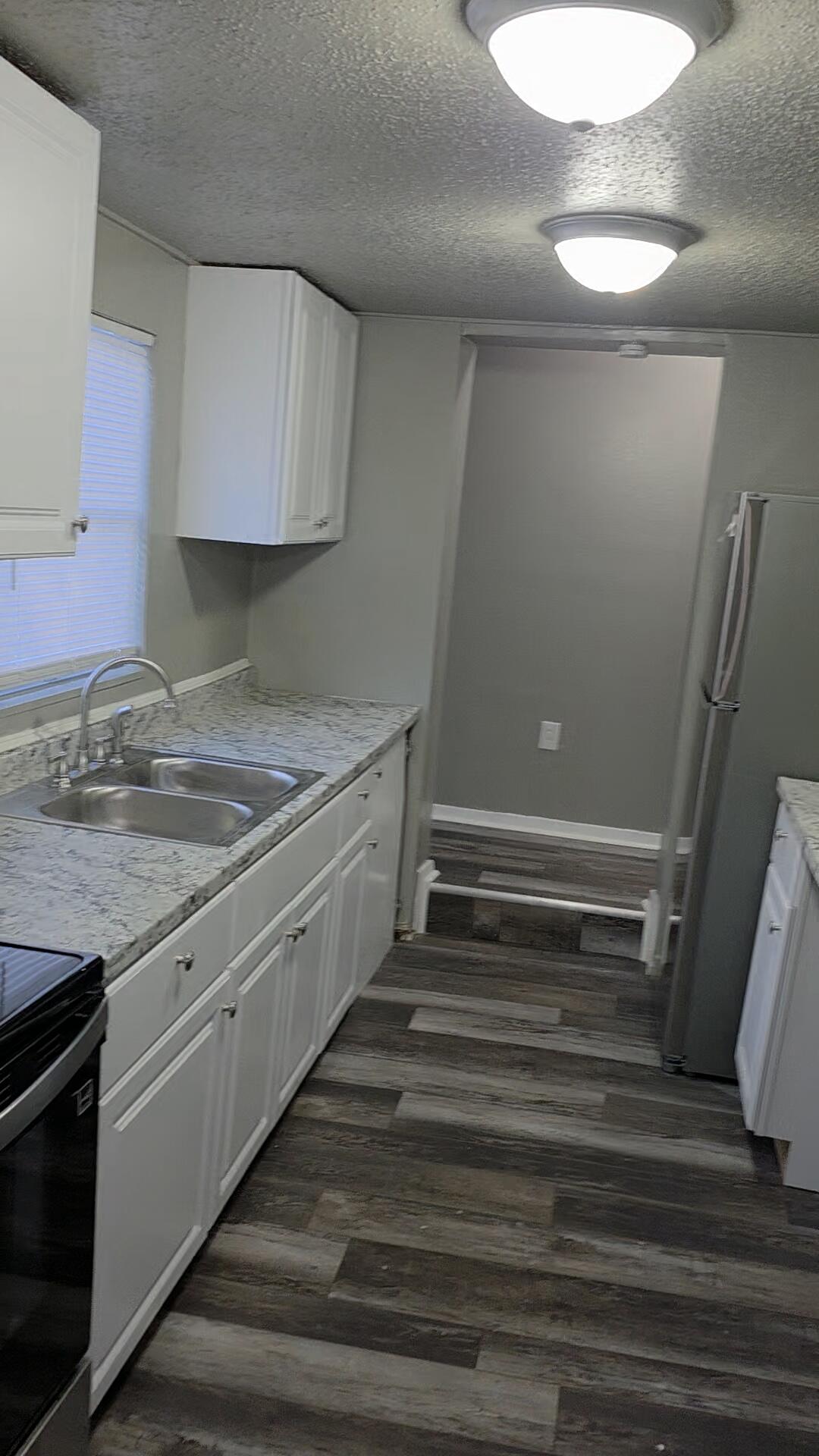 METES & BOUNDS - Residential Lease