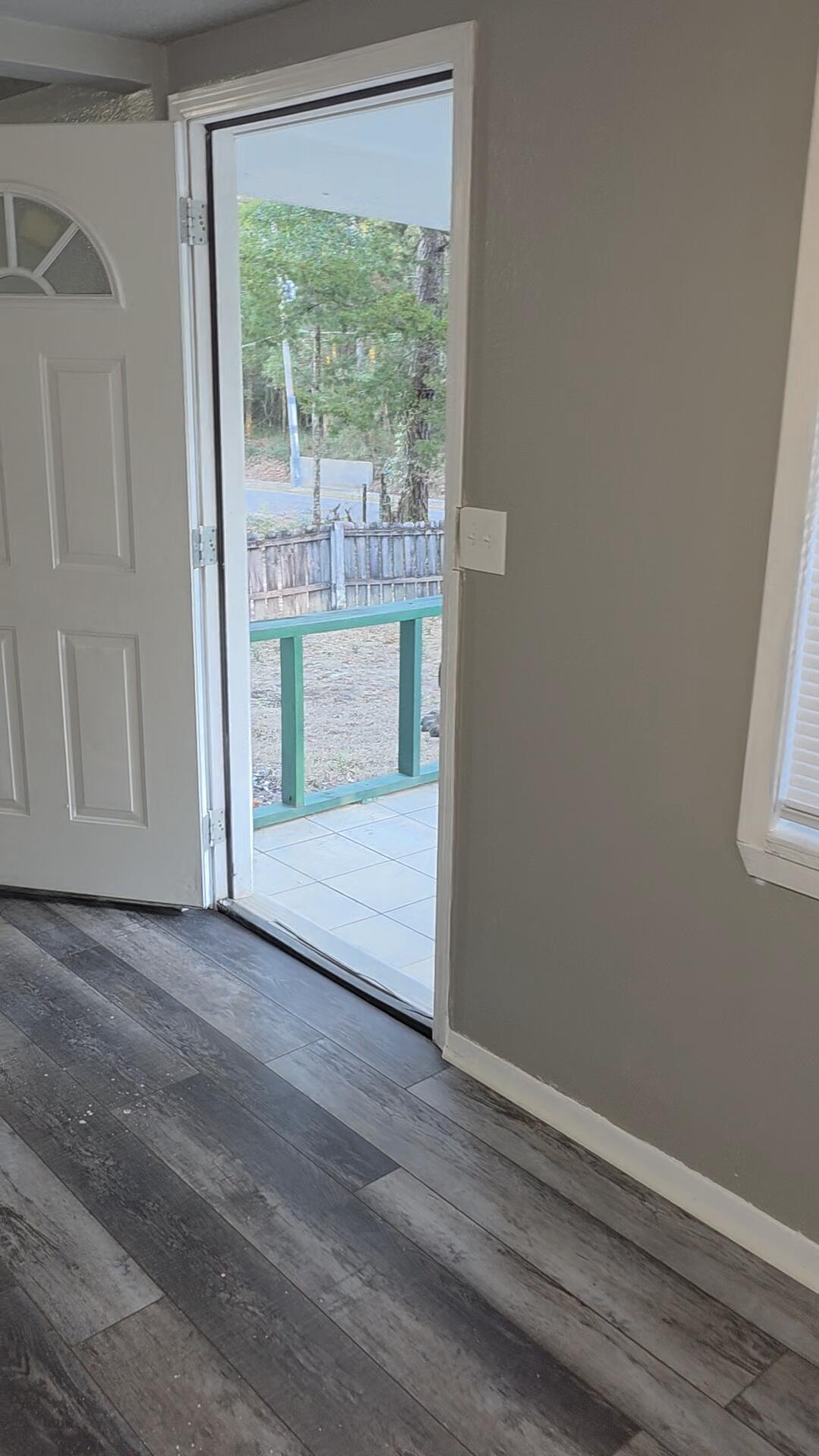 METES & BOUNDS - Residential Lease