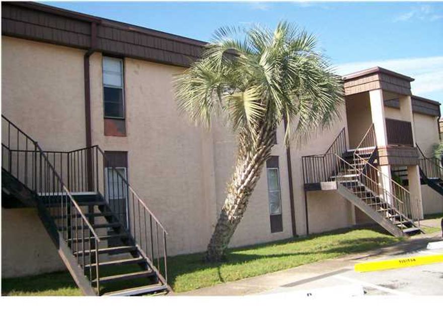 SHORT SALE.....A 1 bedroom and 1 bath condo on the 1st floor, with laminated wood floor in a living room. This condo has it all, a swimming pool, tennis court and a club house for you to enjoy and relax after work and weekends. It is very convenience to shopping centers and both of military bases. Room are approximate, buyer to verify the square footage.